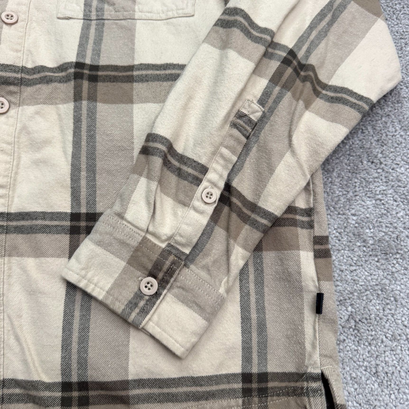 Mountain Hardwear VINTAGE Mountain Hardwear Flannel Shirt Mens Small Tan Brown Plaid Cotton Casual Outdoor Size US S / EU 44-46 / 1 - 4 Thumbnail