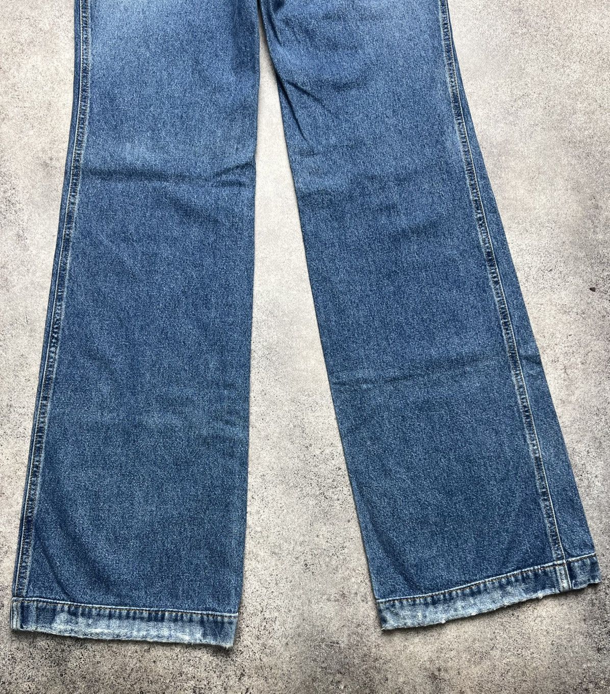 Dolce & Gabbana Dolce & Gabbana vintage flare jeans Size 28" / US 6 / IT 42 - 9 Thumbnail