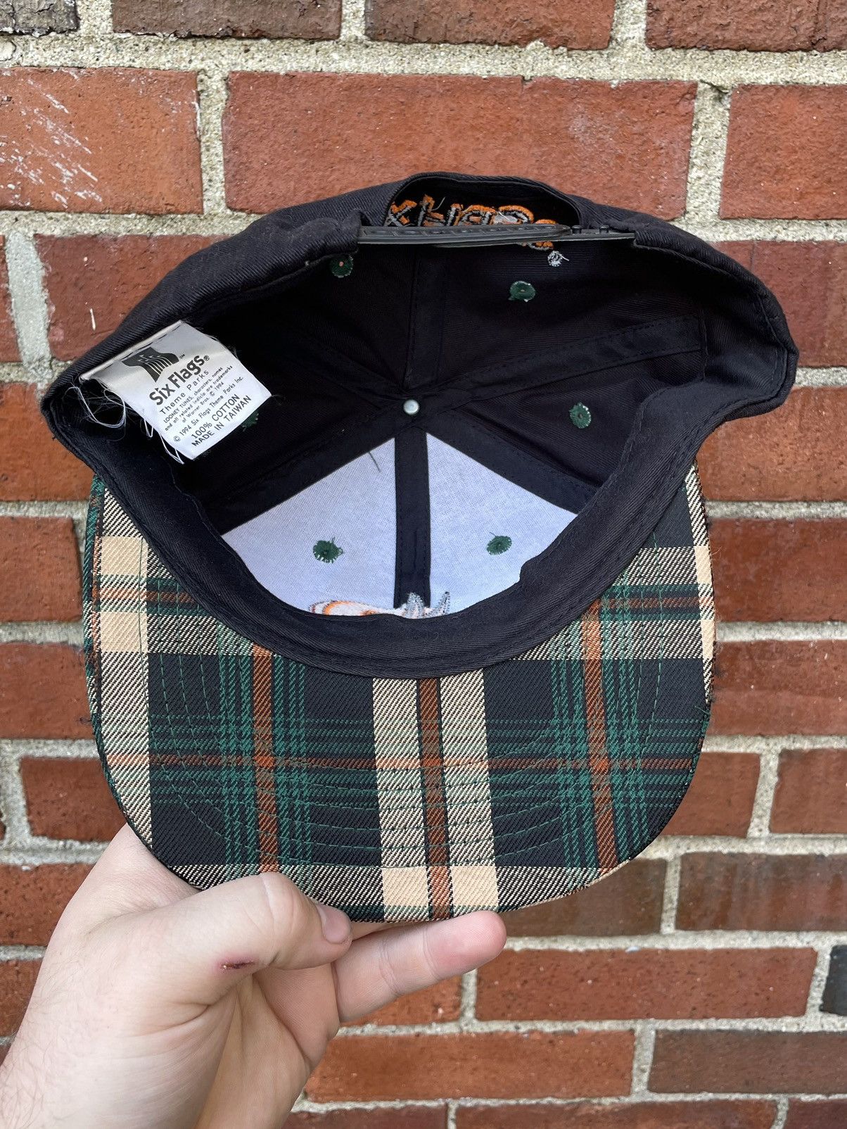 Vintage 1994 Six Flags Looney Tunes Bugs Bunny Plaid Brim Snapback Size ONE SIZE - 8 Thumbnail