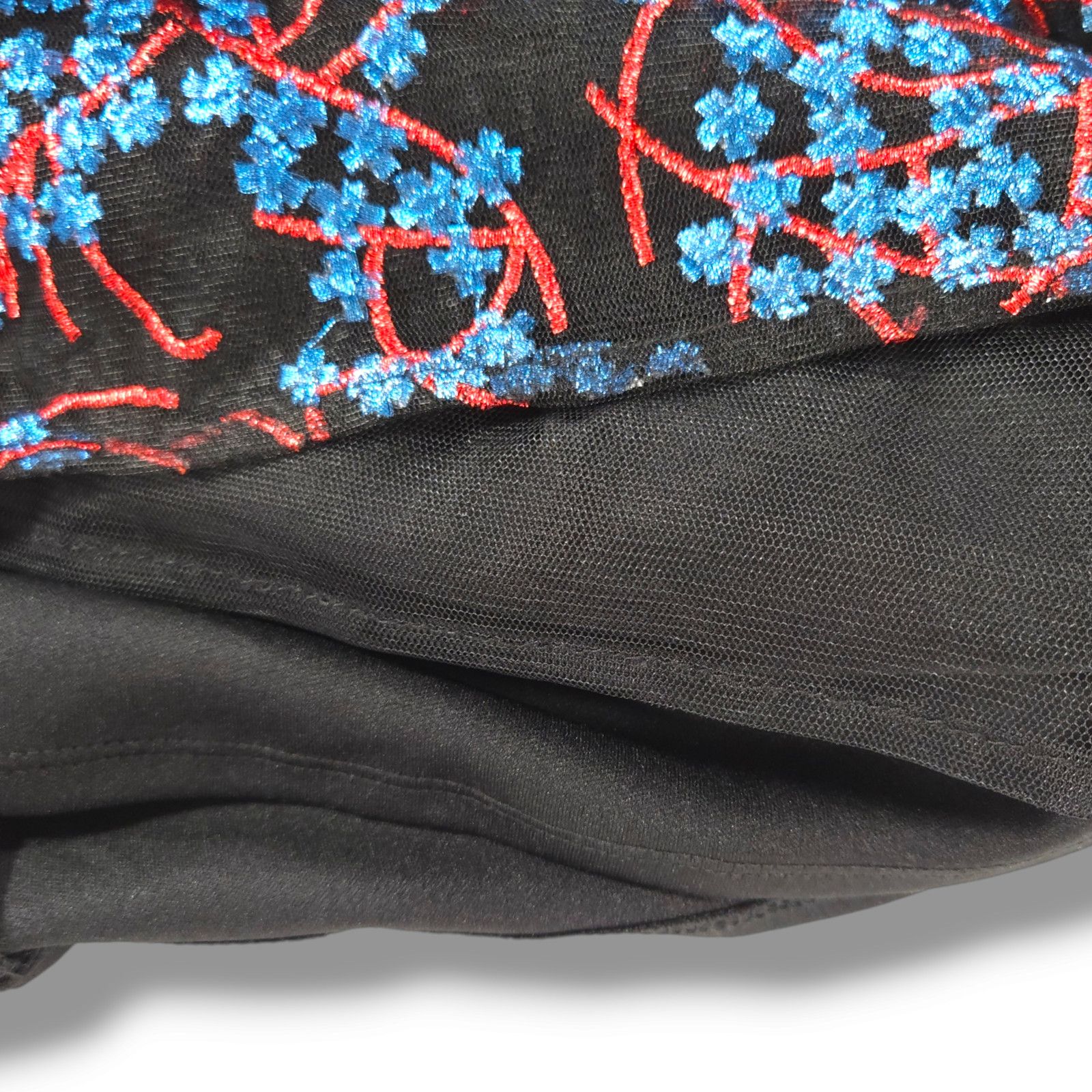 Nicole Miller EUC Nicole Miller Embroidered Dress Sz. 4 Black Blue Red Size S / US 4 / IT 40 - 7 Thumbnail