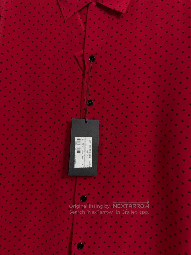 Saint Laurent Paris Saint Laurent Paris size 39 Silk Red Base Black Triangle S Size US M / EU 48-50 / 2 - 3 Thumbnail