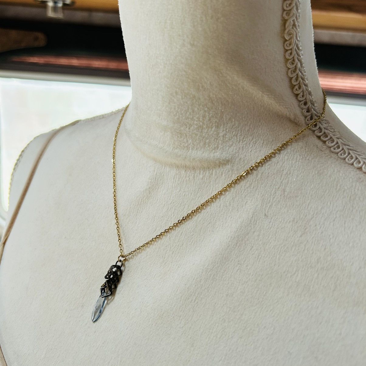 Handmade Vintage clear raindrop glass crystal chandelier necklace Size ONE SIZE - 3 Thumbnail