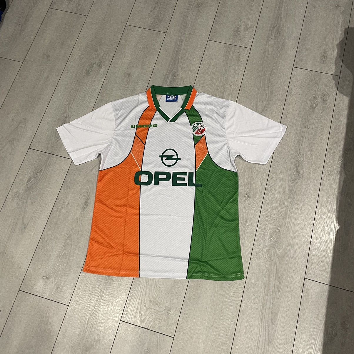 Vintage Umbro FAI Ireland Soccer Jersey Opel Football Y2K