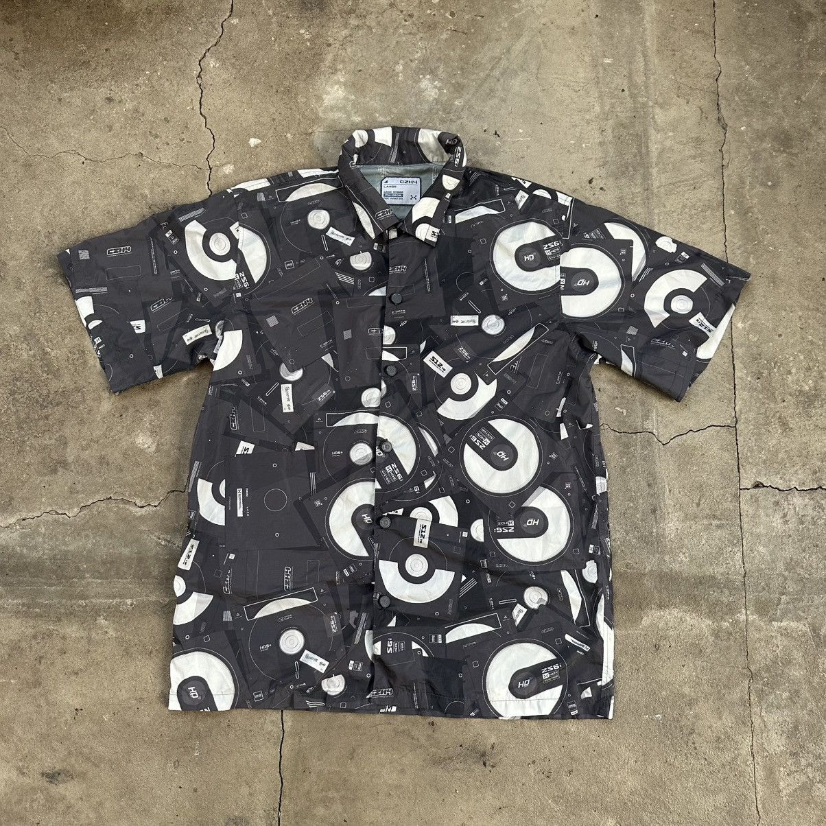 C2H4 C2H4 cd disk Shirt Size US L / EU 52-54 / 3 - 1 Thumbnail