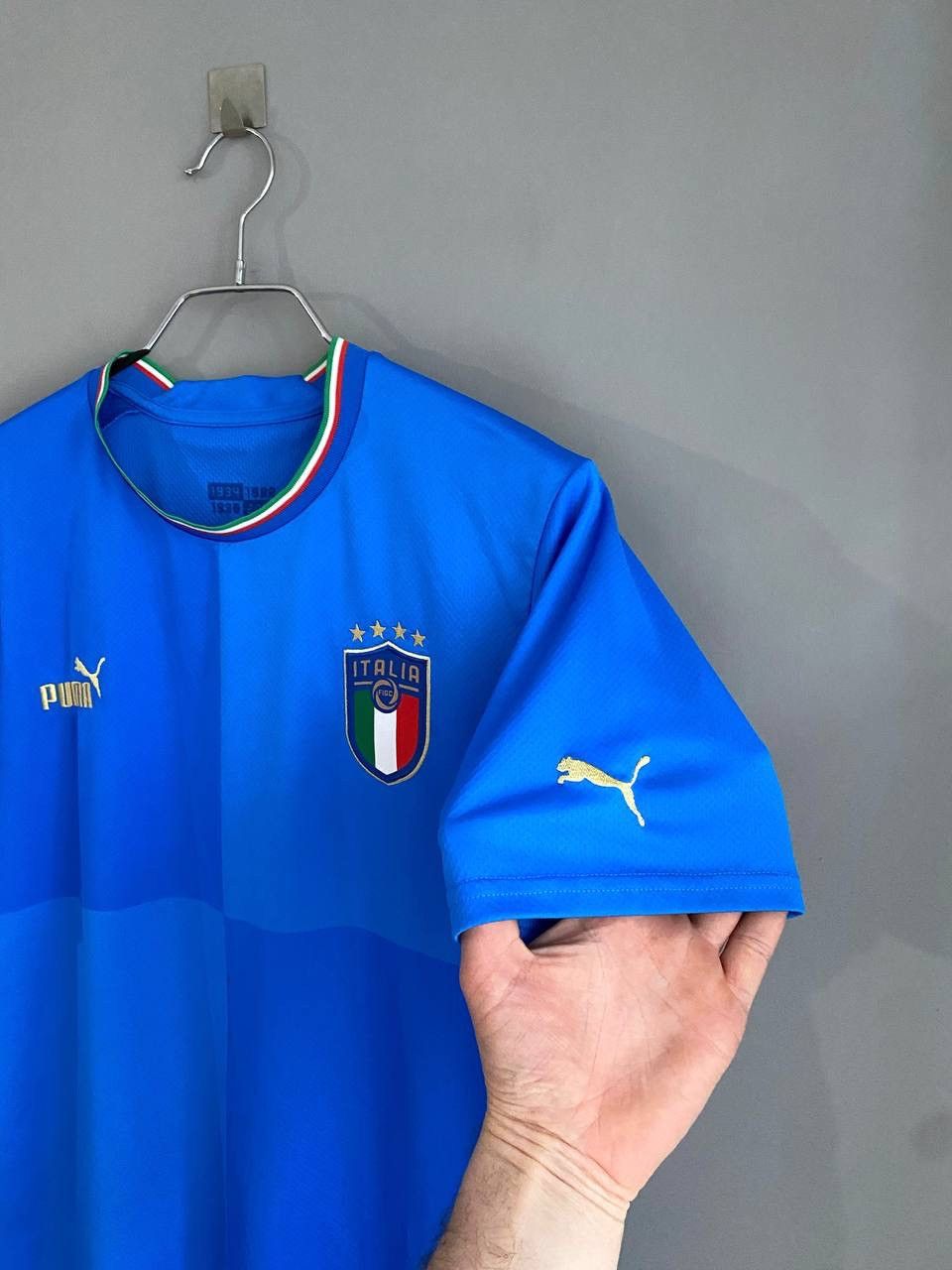 Puma Puma Italy National Team 2022/2023 Soccer Jersey, Size L Size US L / EU 52-54 / 3 - 8 Thumbnail