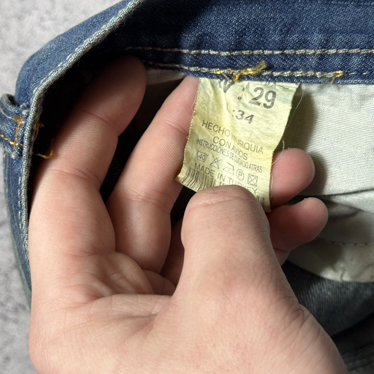 Diesel Vintage Diesel Faded Jeans Size US 29 - 9 Thumbnail
