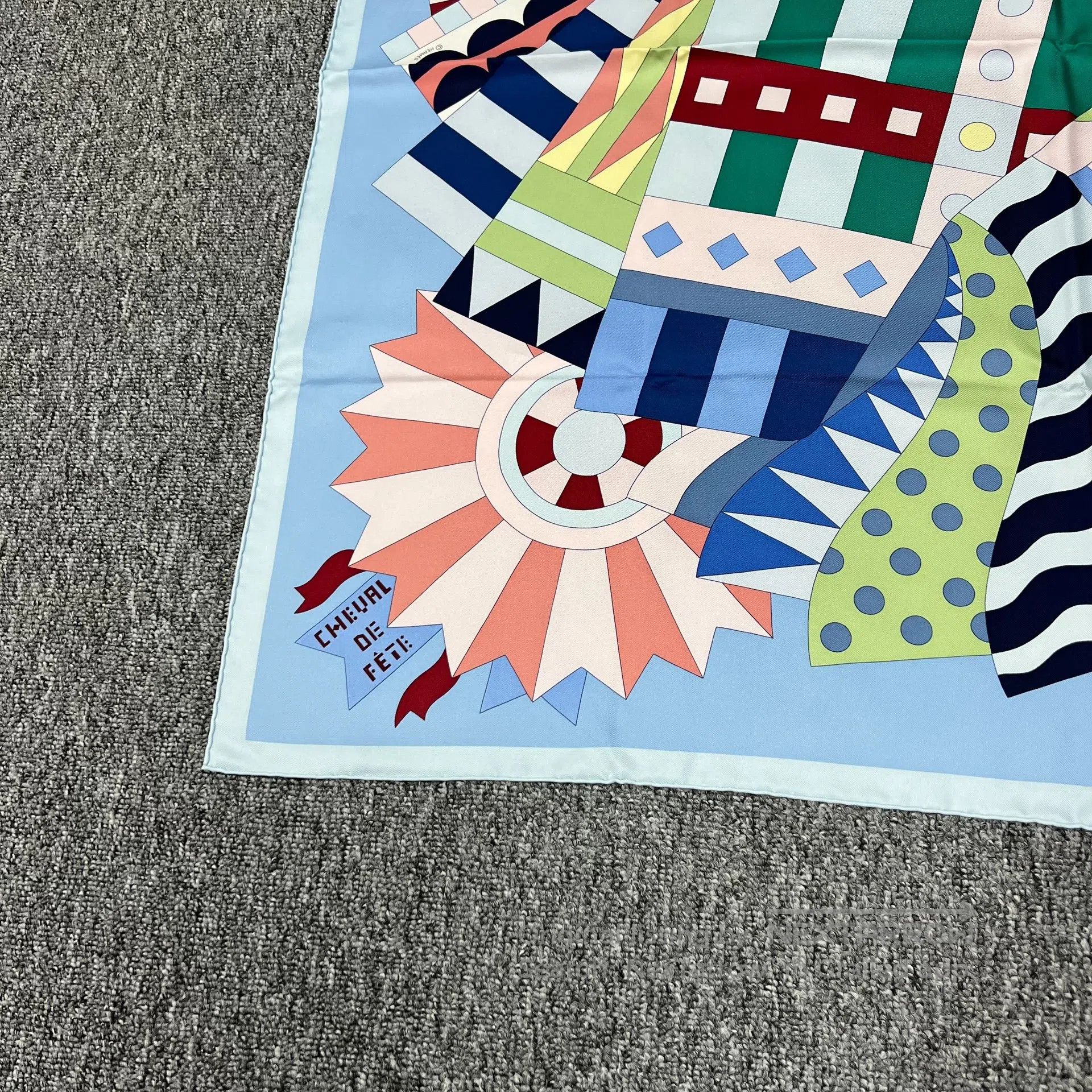 Hermes Hermes Celebratory horses; colorful scarves and square sha Size ONE SIZE - 3 Thumbnail