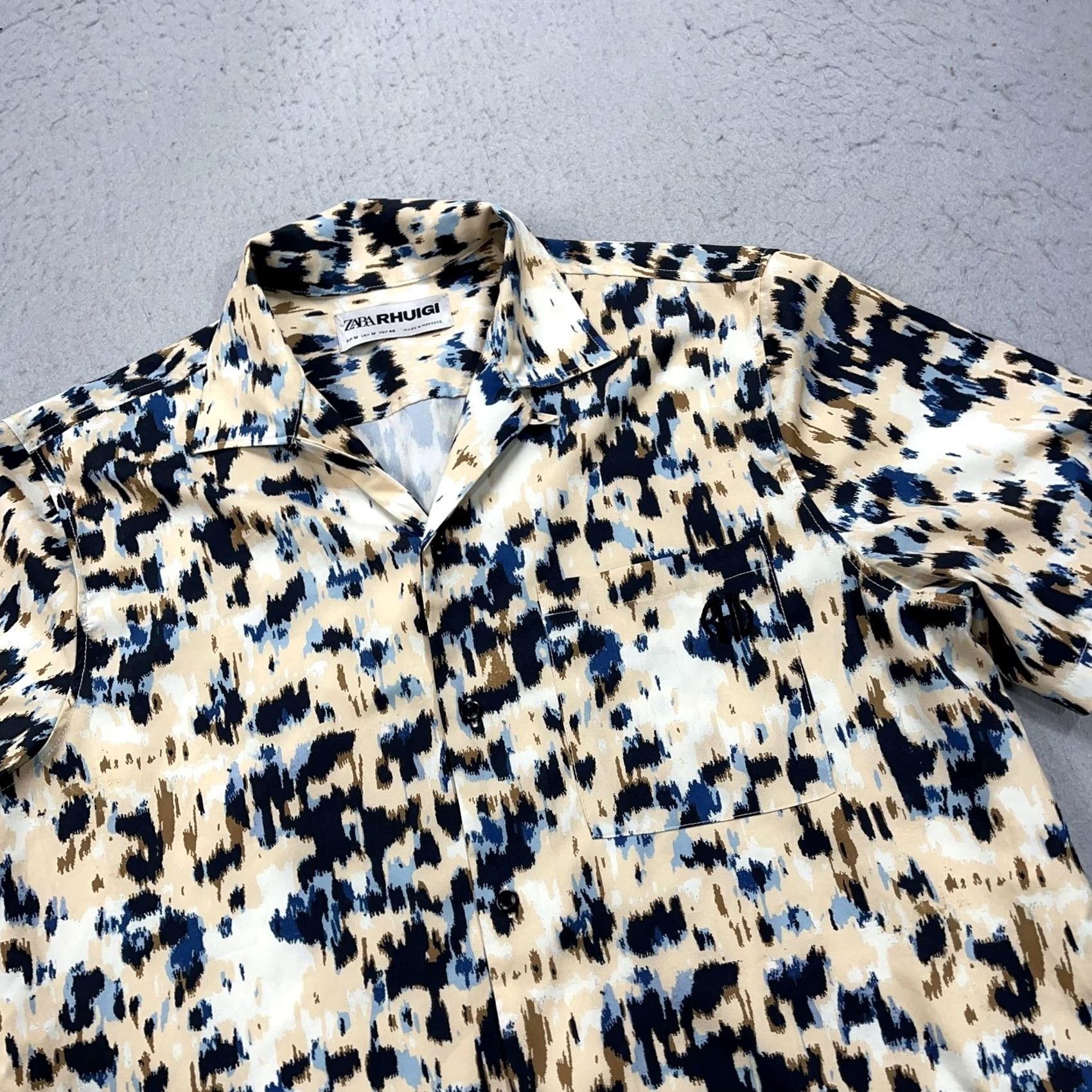 Zara ZARA RHUIGI Shirt Mens Medium Animal Print Short Sleeve Button Camp Loop Collar Size US M / EU 48-50 / 2 - 3 Thumbnail