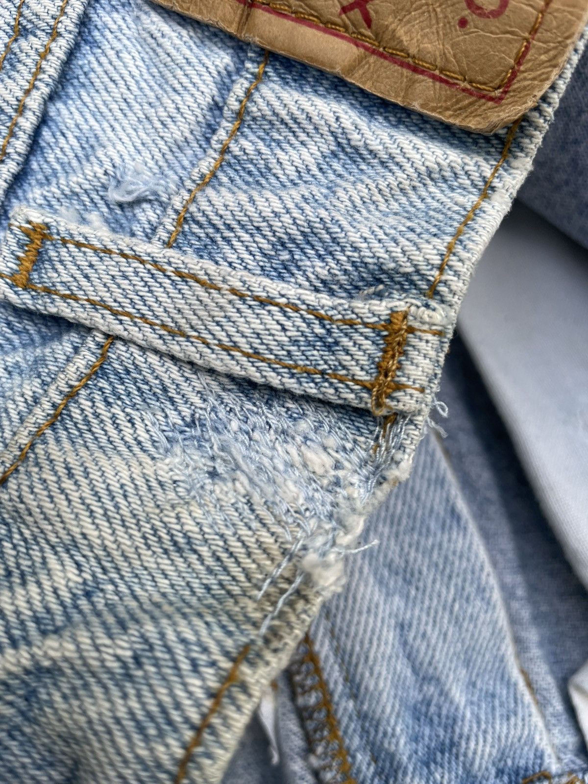 Levi's Vintage 1992 Levi’s 505 Stone Wash Size US 30 / EU 46 - 18 Thumbnail