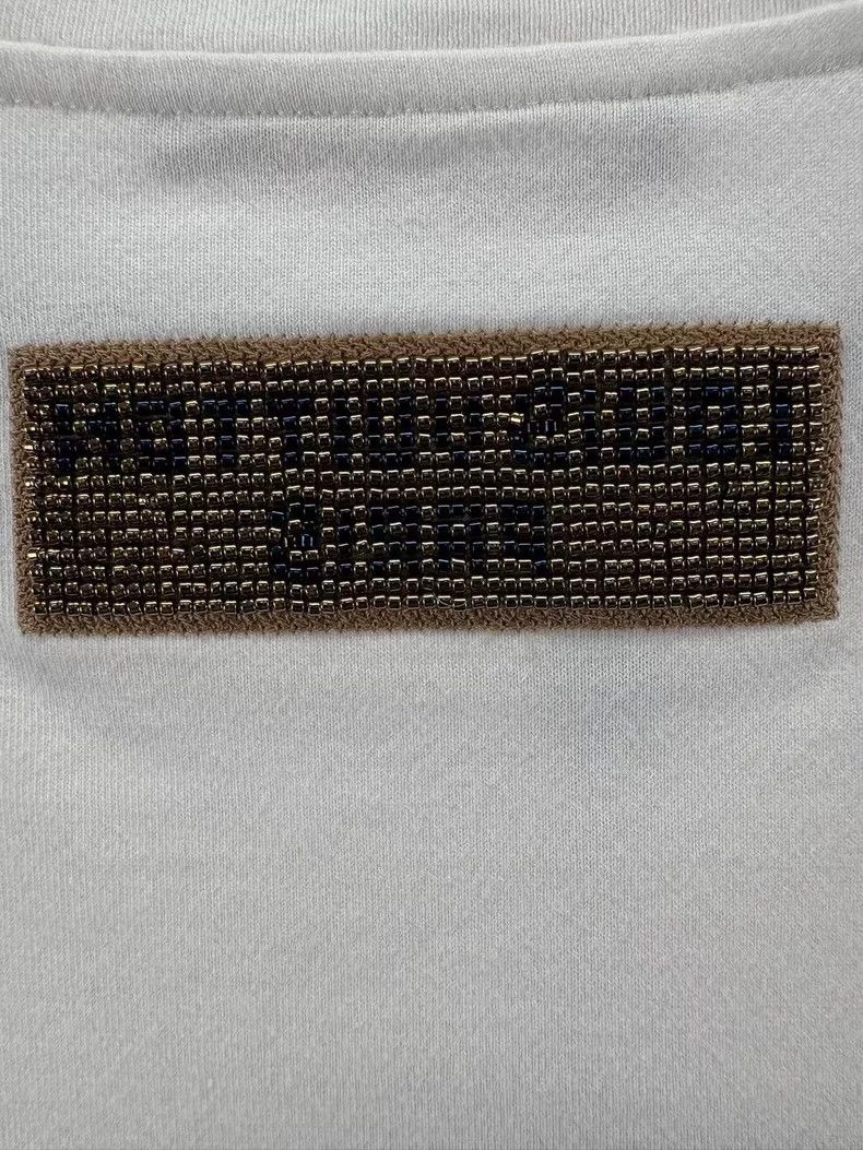 Louis Vuitton Louis Vuitton White beaded short sleeves 2504-Nextarrow Size US S / EU 44-46 / 1 - 6 Thumbnail