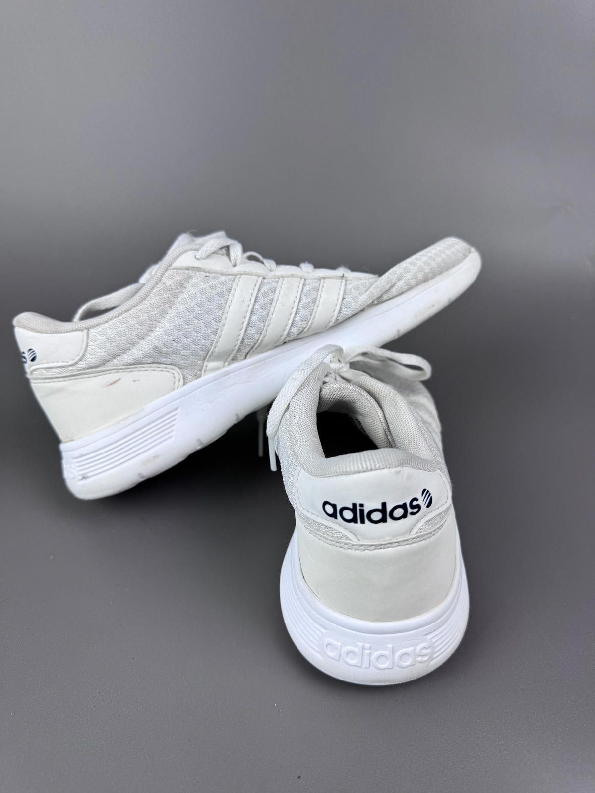 Adidas Adidas Lightweight White Running Trainers UK Size 4.5 Size US 9 / EU 42 - 5 Thumbnail