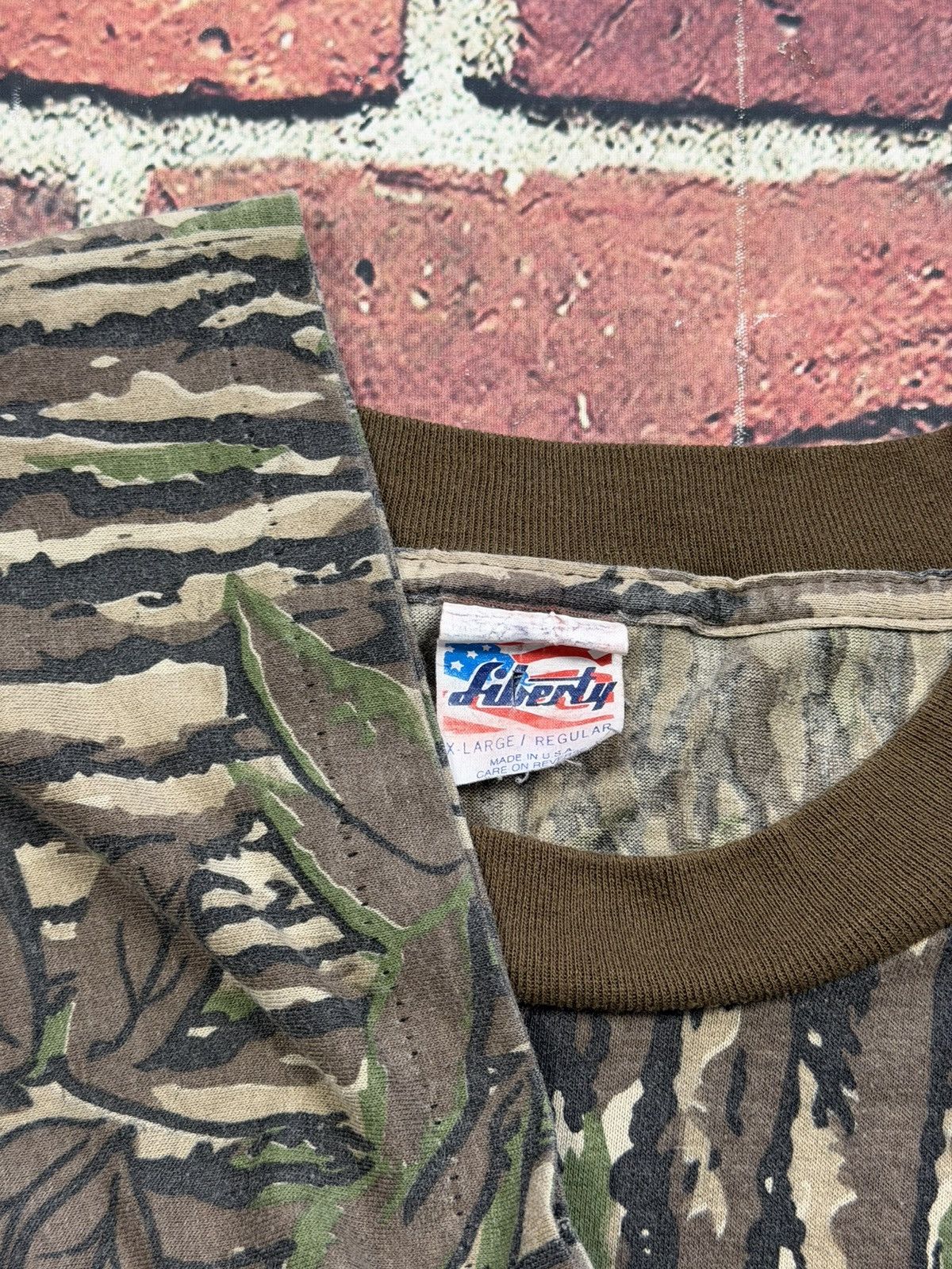 Realtree Vintage RealTree Camo Blank Pocket Tee Single Stitch Boxy Size US XL / EU 56 / 4 - 8 Thumbnail