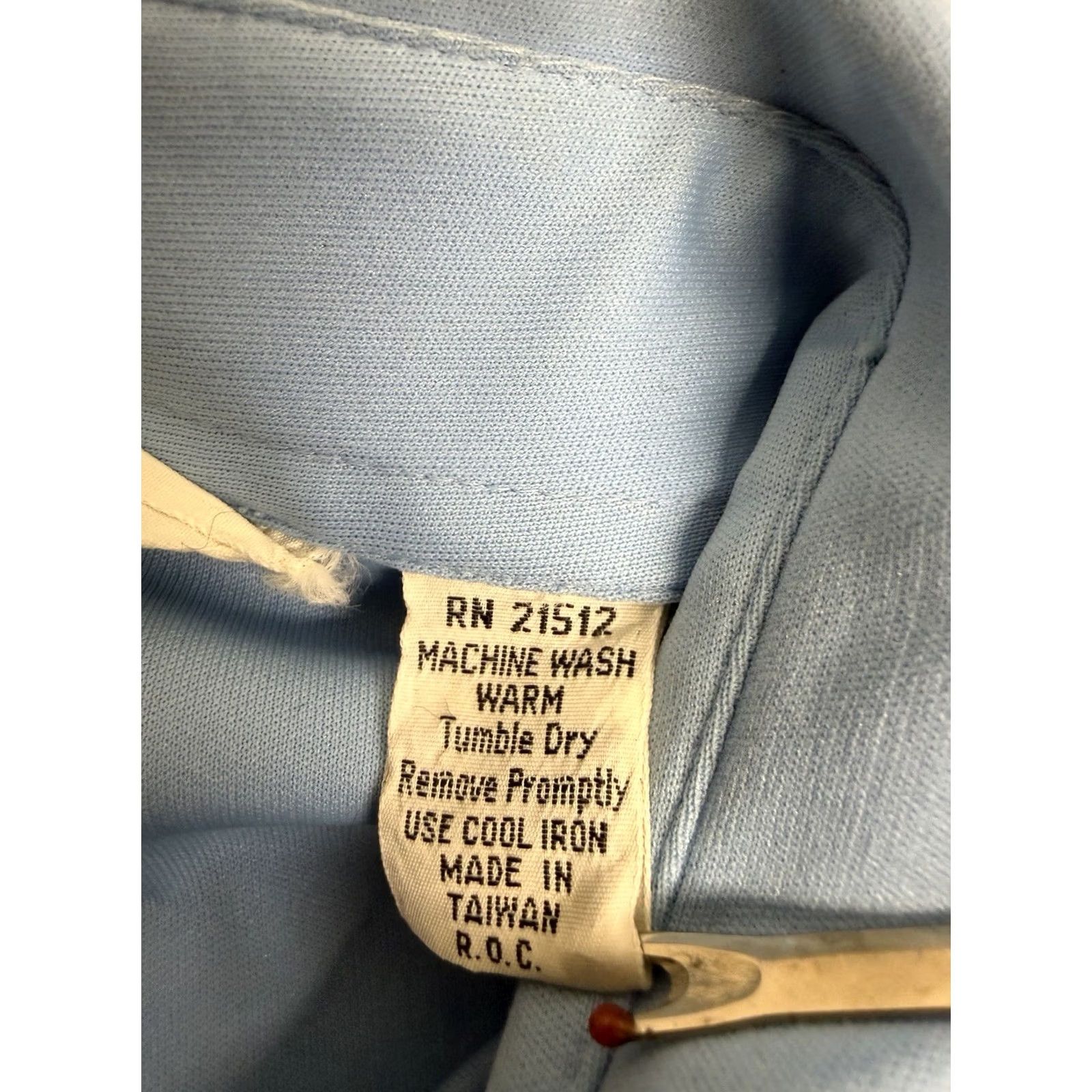 Vintage Vintage Martini Shirt Mens Disco 60s 70s Blue Polyester Sz L Long Sleeve Button-Front Sportswear Clubwear Casual Vintage Style Mens Medium? Size US L / EU 52-54 / 3 - 4 Thumbnail