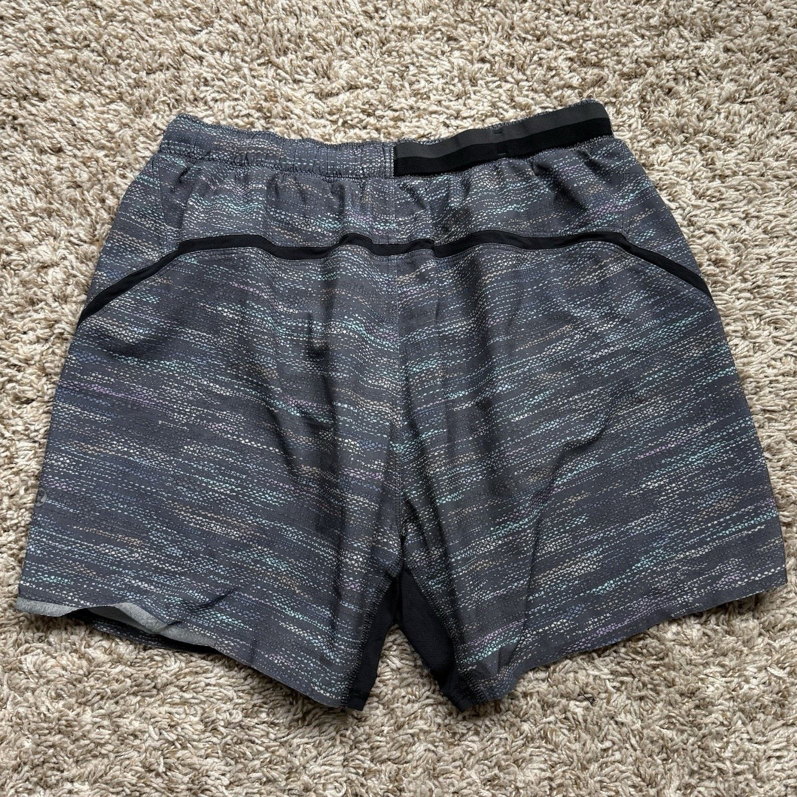 Lululemon LuluLemon Surge Running Shorts Athletic Small 5” Inseam Grey Size US 30 / EU 46 - 2 Thumbnail