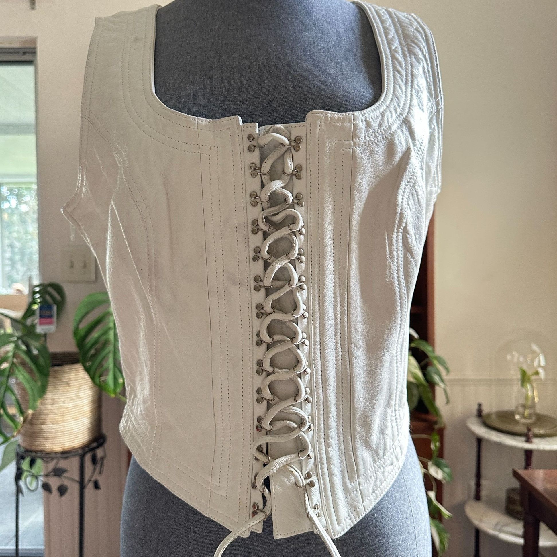 Tannery West Tannery West White Leather Lace Up Vest 1990s Size L / US 10 / IT 46 - 1 Thumbnail