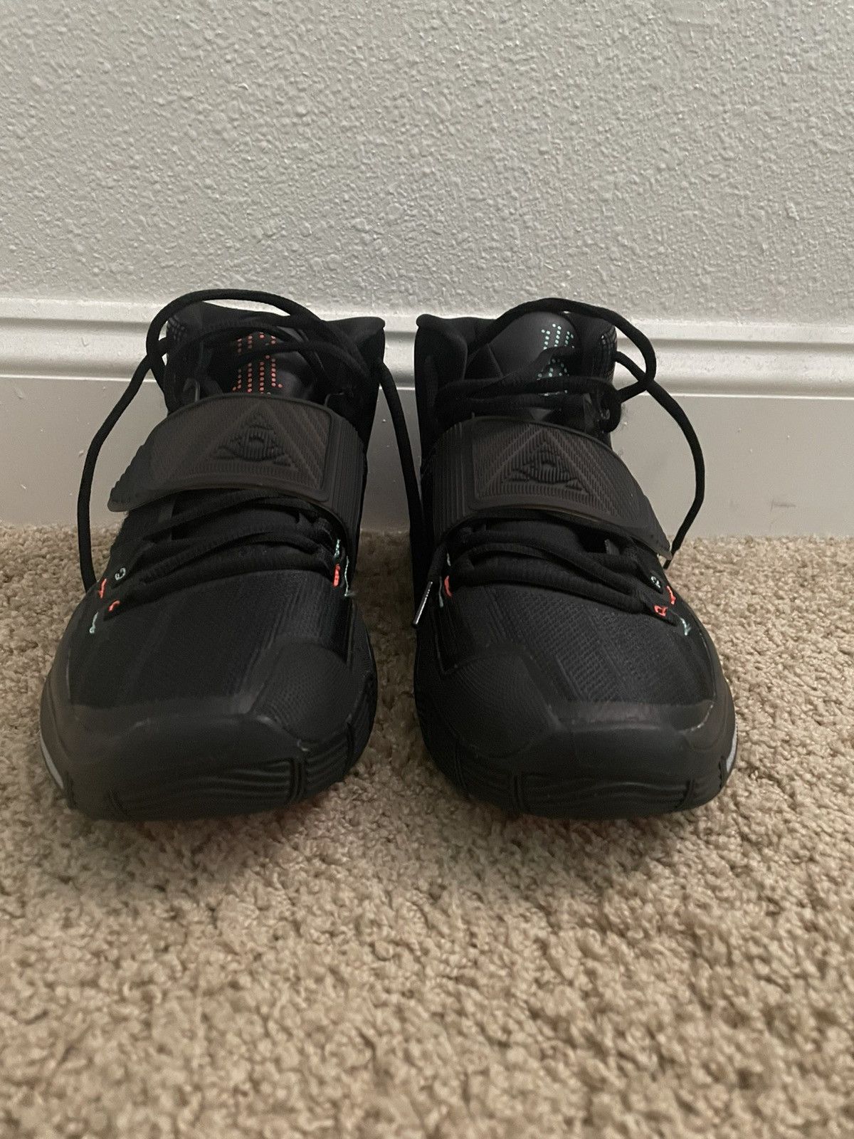Nike Nike Kyrie 6 “Shot Clock” Size US 9.5 / EU 42-43 - 3 Thumbnail