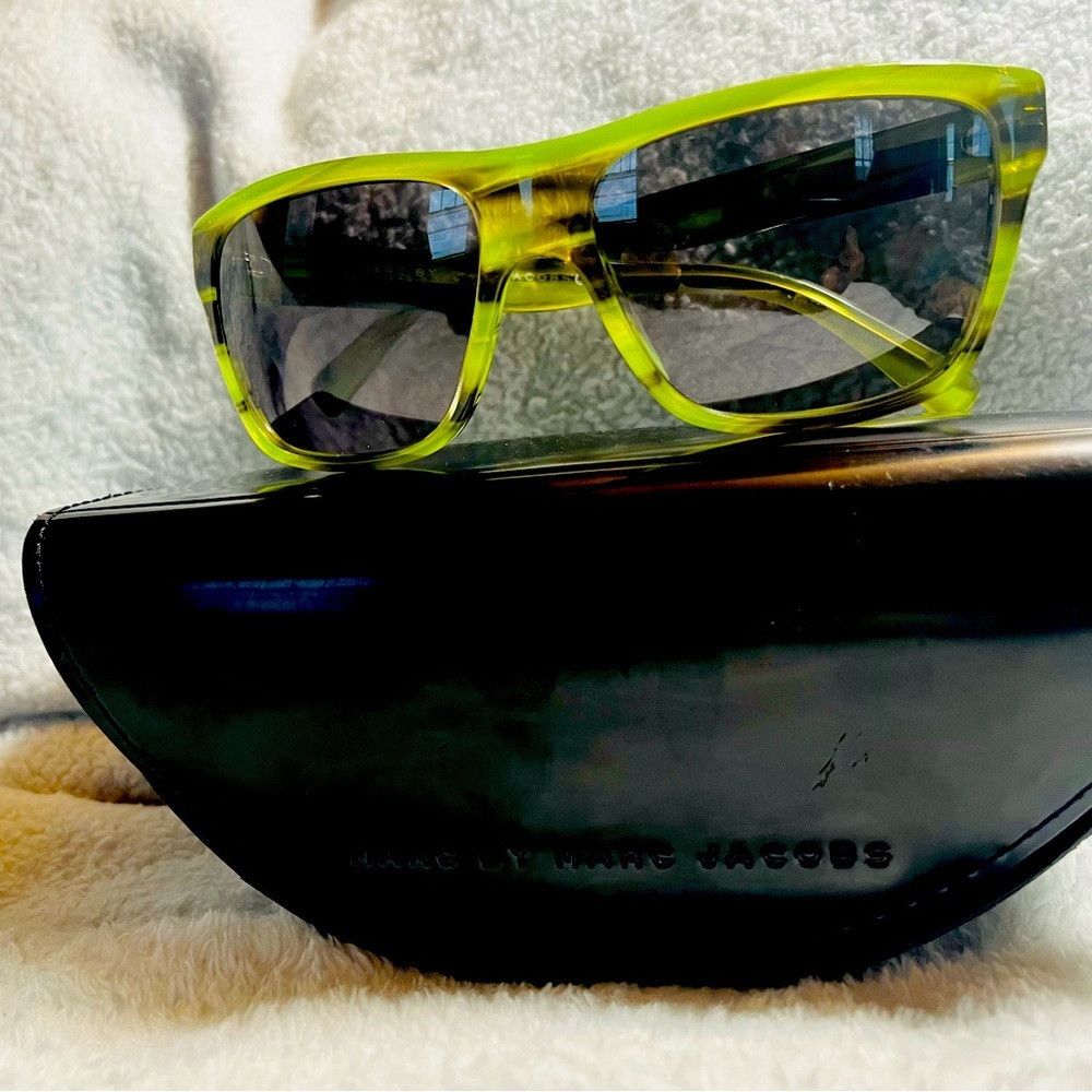 Marc by Marc Jacobs Marc by Marc Jacob’s Sunglasses Size ONE SIZE - 1 Thumbnail