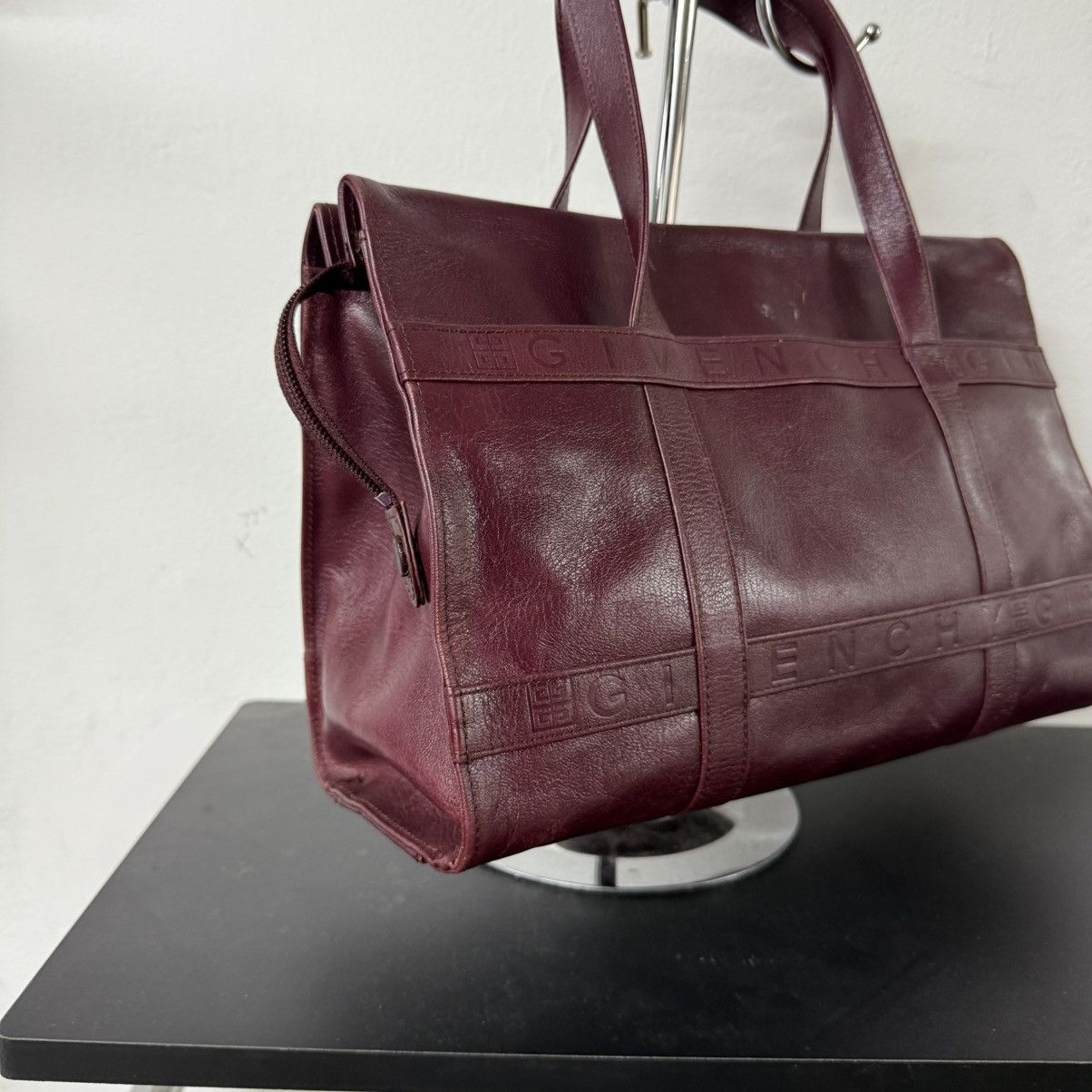 Givenchy Authentic Vintage Givenchy Leather Mahogany Red Handbag Size ONE SIZE - 9 Thumbnail