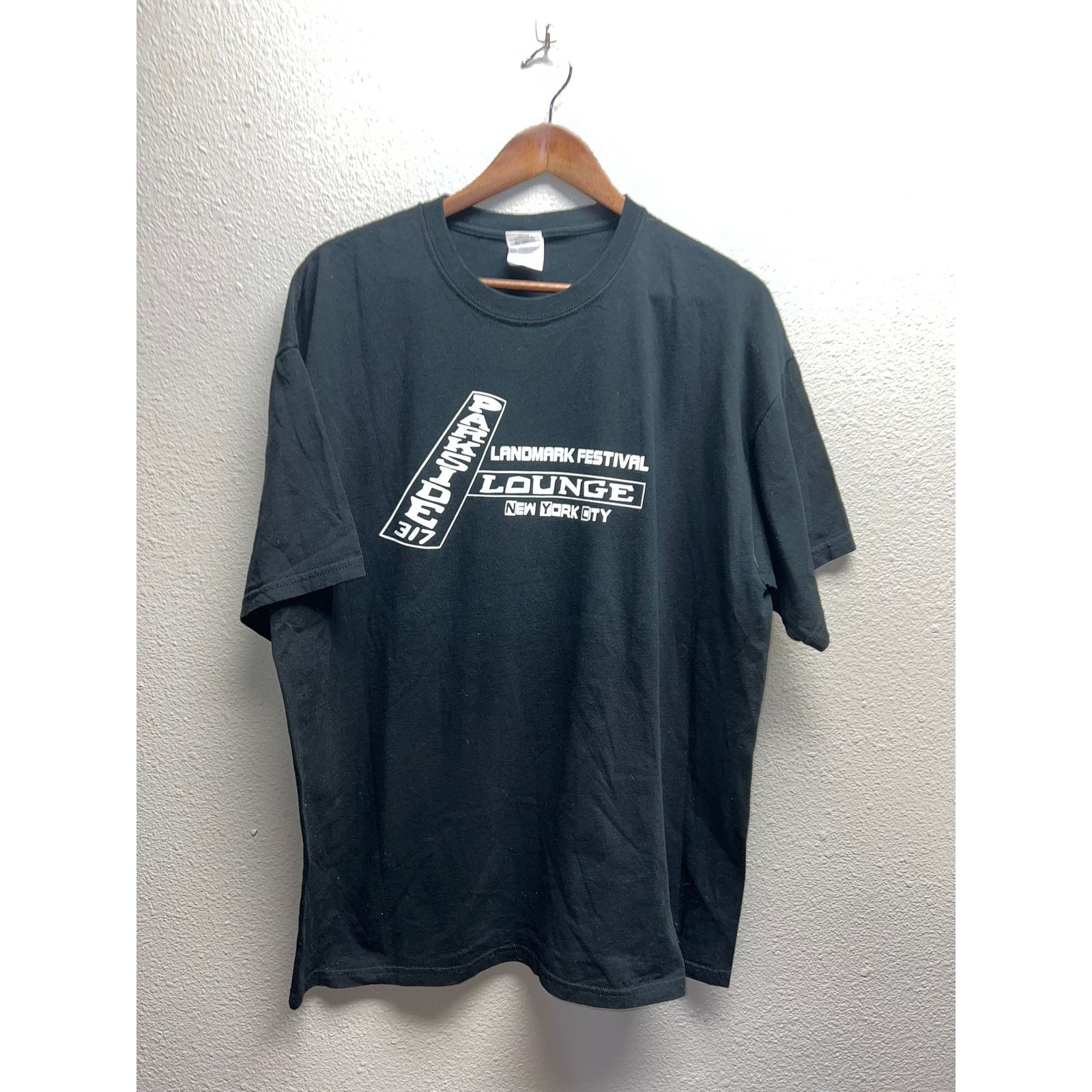 Gildan Vintage Parkside Shirt 317 Landmark Festival Lounge NYC XL Size US XL / EU 56 / 4 - 1 Thumbnail