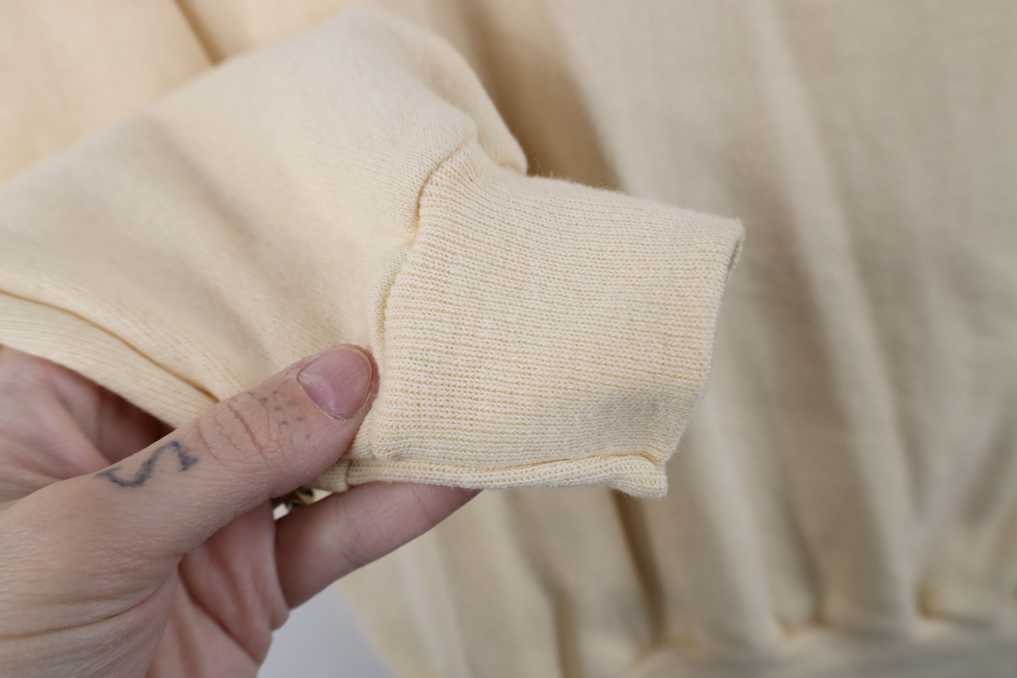Vintage Vintage 90s Streetwear Blank Crewneck Sweatshirt Beige USA Size L / US 10 / IT 46 - 6 Thumbnail