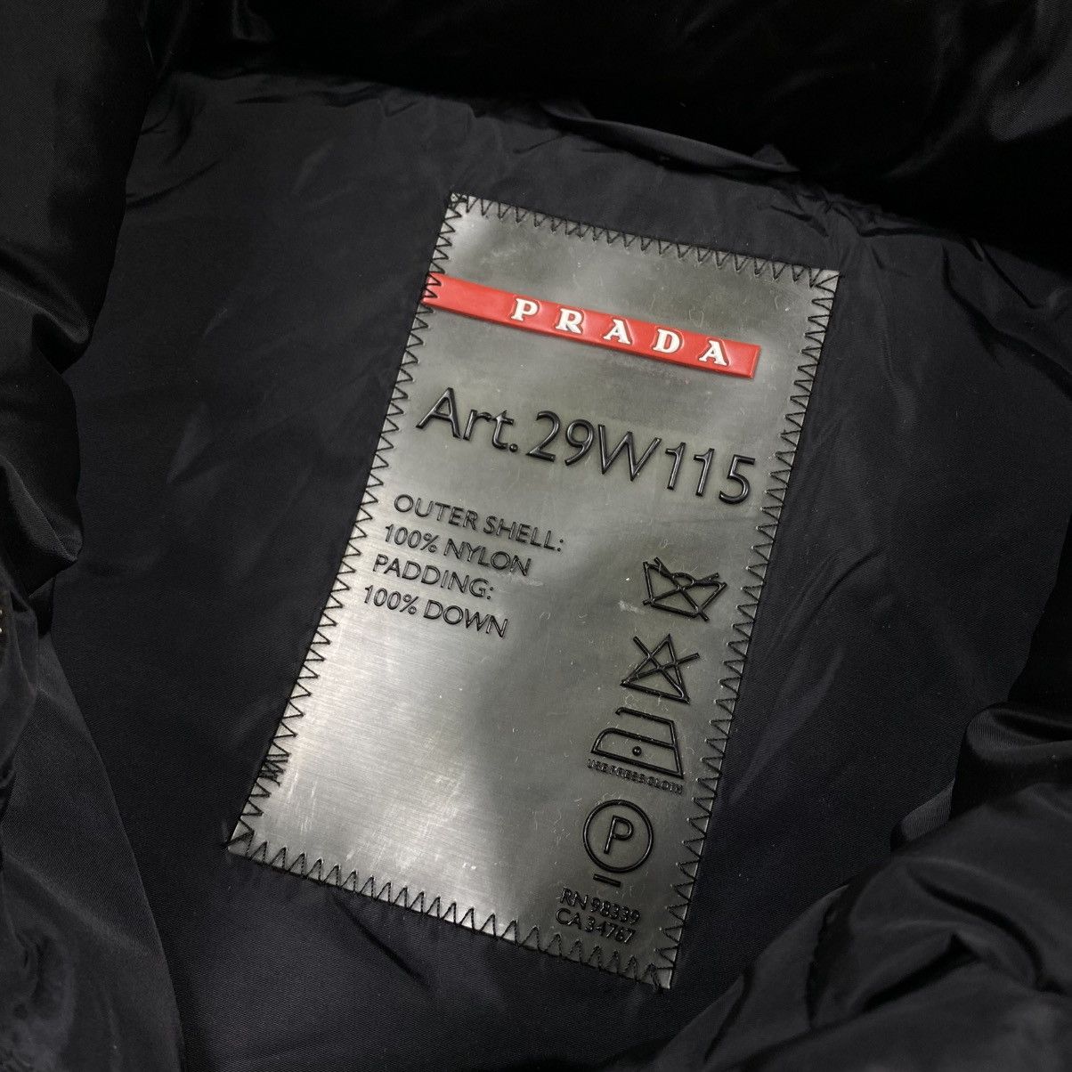 Prada ❗️RARE❗️Prada Nylon Down Vest Luxury Style Black Women Size 46 Size L / US 10 / IT 46 - 7 Thumbnail