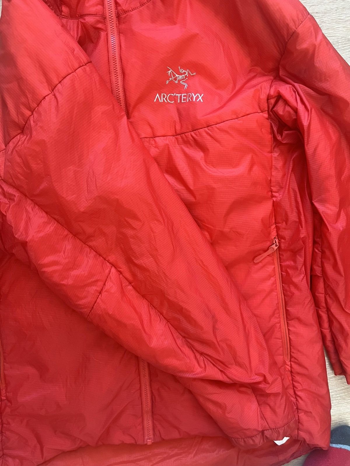 Arc'teryx Arcteryx atom red jacket gorpcore streetwear Size US M / EU 48-50 / 2 - 5 Thumbnail