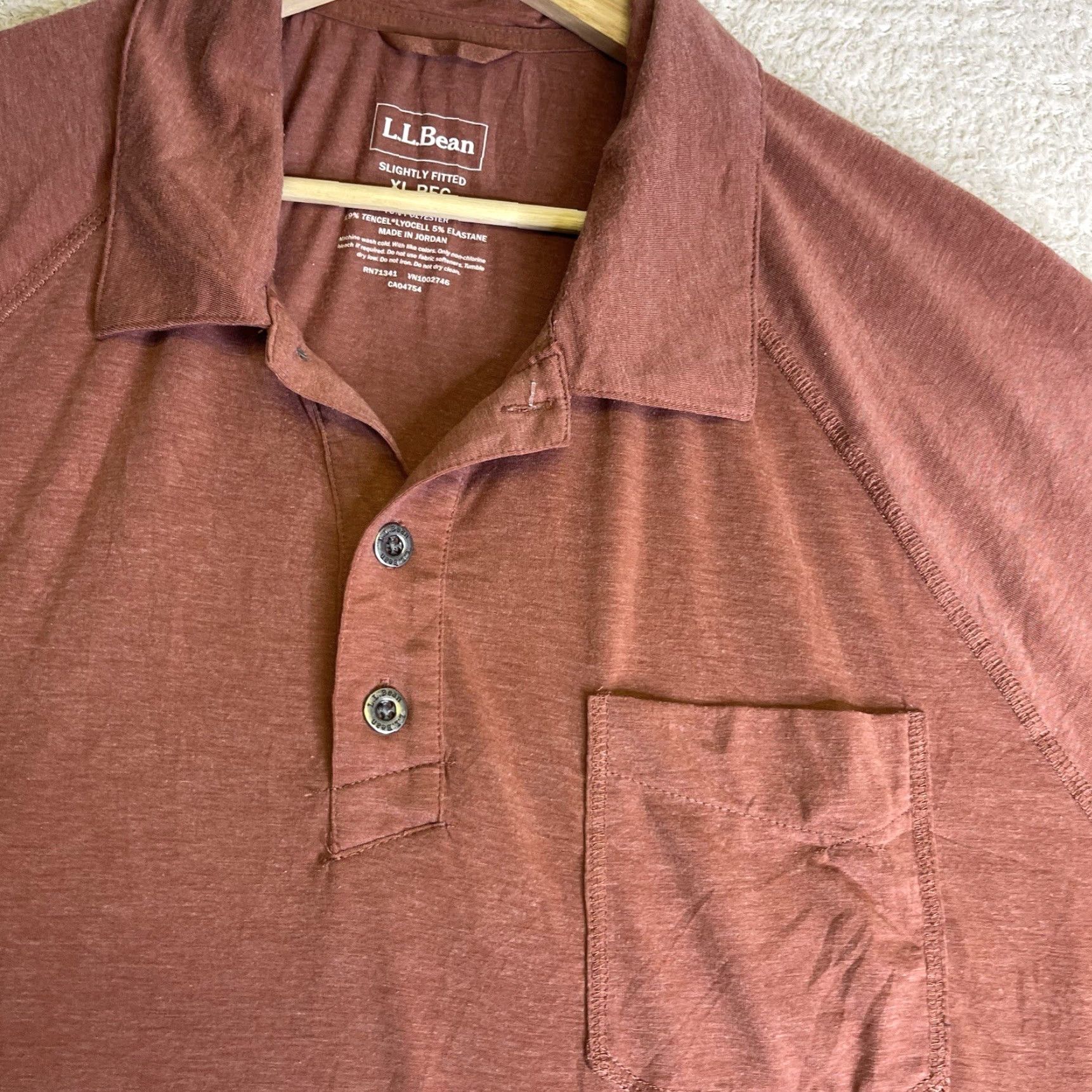 Vintage LL Bean Polo Shirt Men XL Red UPF50+ Sunsmart Performance Golf Logo Short Sleeve Collared Pullover Button-Up Built-In Chest Pocket Blended Fabric Size US XL / EU 56 / 4 - 7 Thumbnail