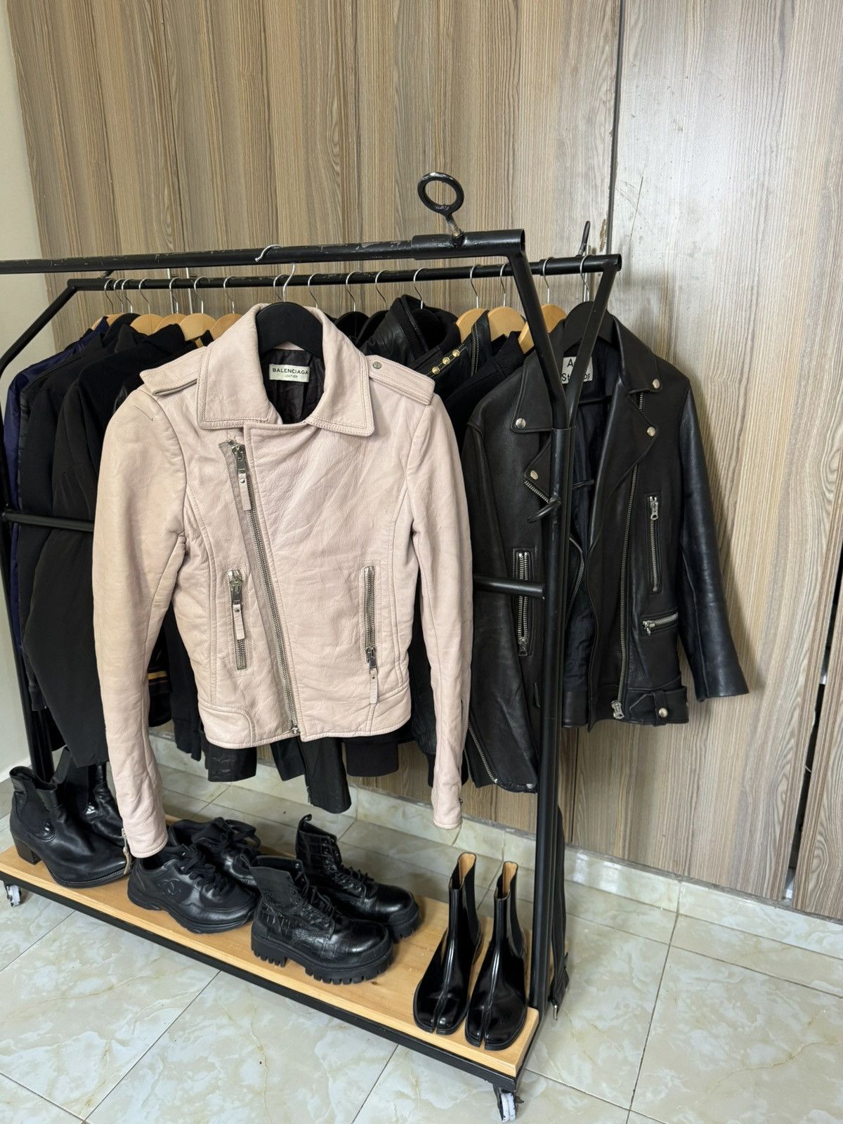 Balenciaga 🕷️💥 Balenciaga Pink Leather Jacket , Rare Size M / US 6-8 / IT 42-44 - 3 Thumbnail