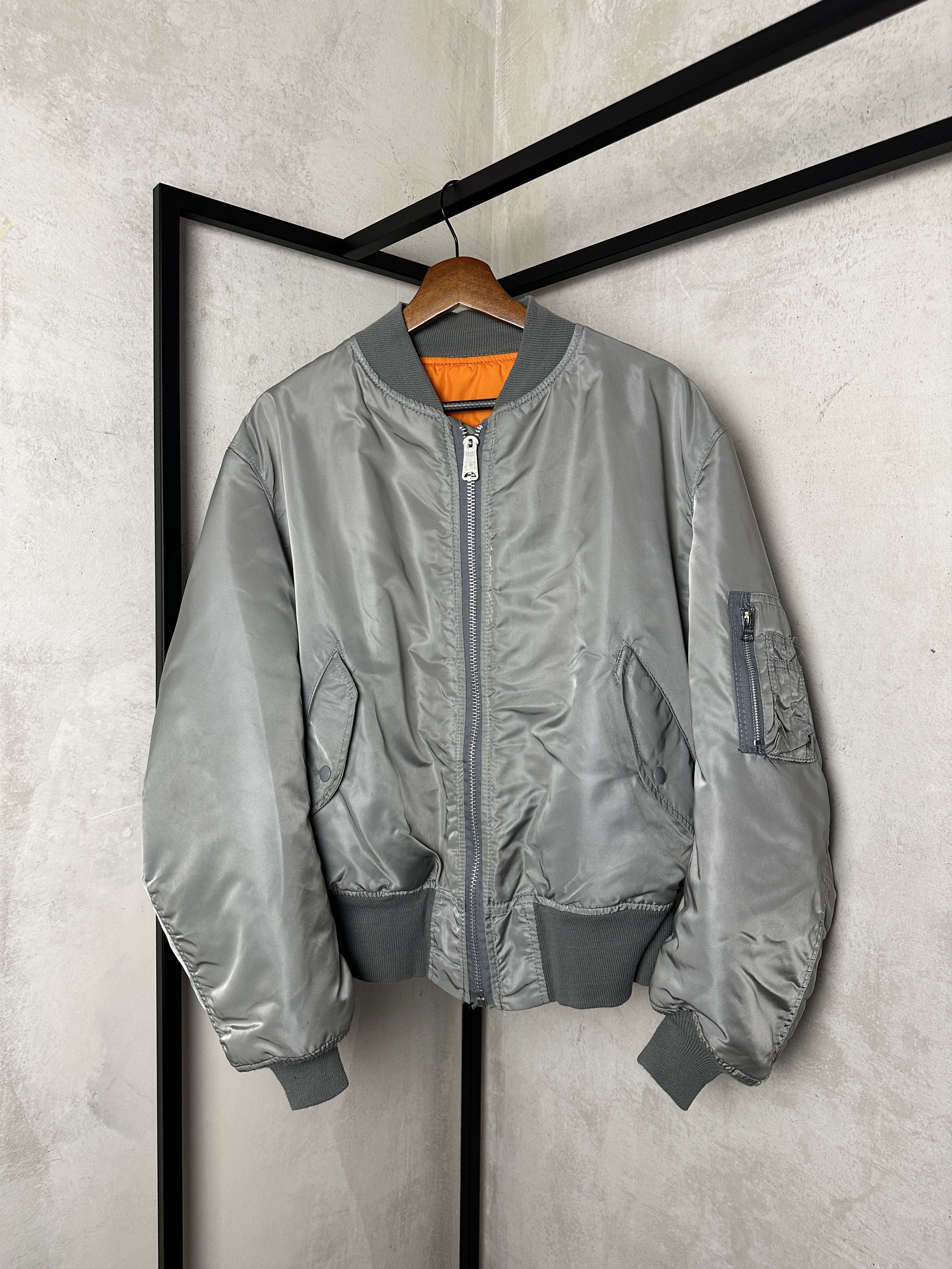 Alpha Industries Alpha Industries Reversible Bomber Jacket Size XL / US 12-14 / IT 48-50 - 1 Thumbnail