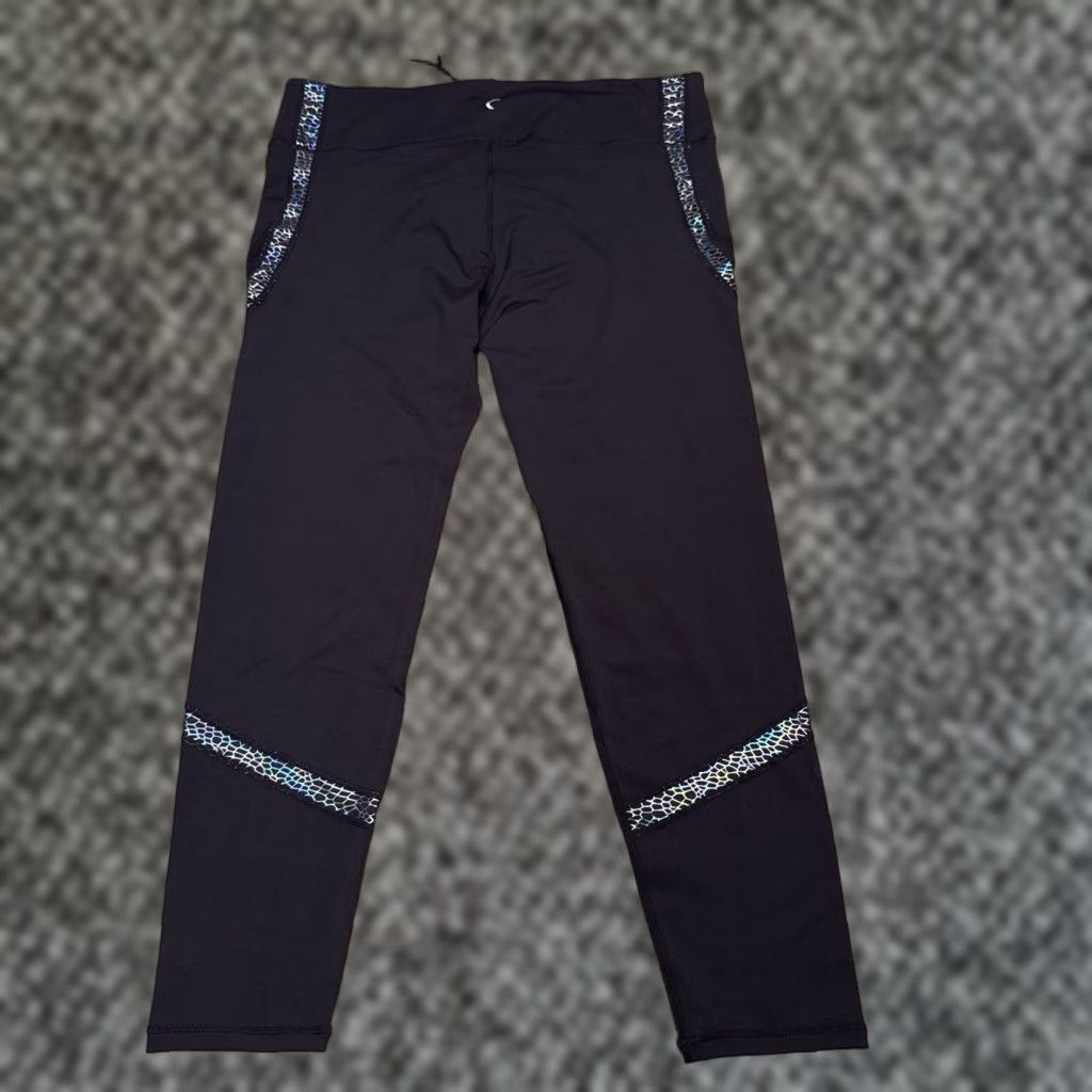 Vintage Zyia Active Leggings Women's 20 Black Reflective Serpent 28 Inch Hi Rise Skinny Inseam 26.5 in Activewear Yoga Gym & Training Size 42" / US 20 - 1 Thumbnail