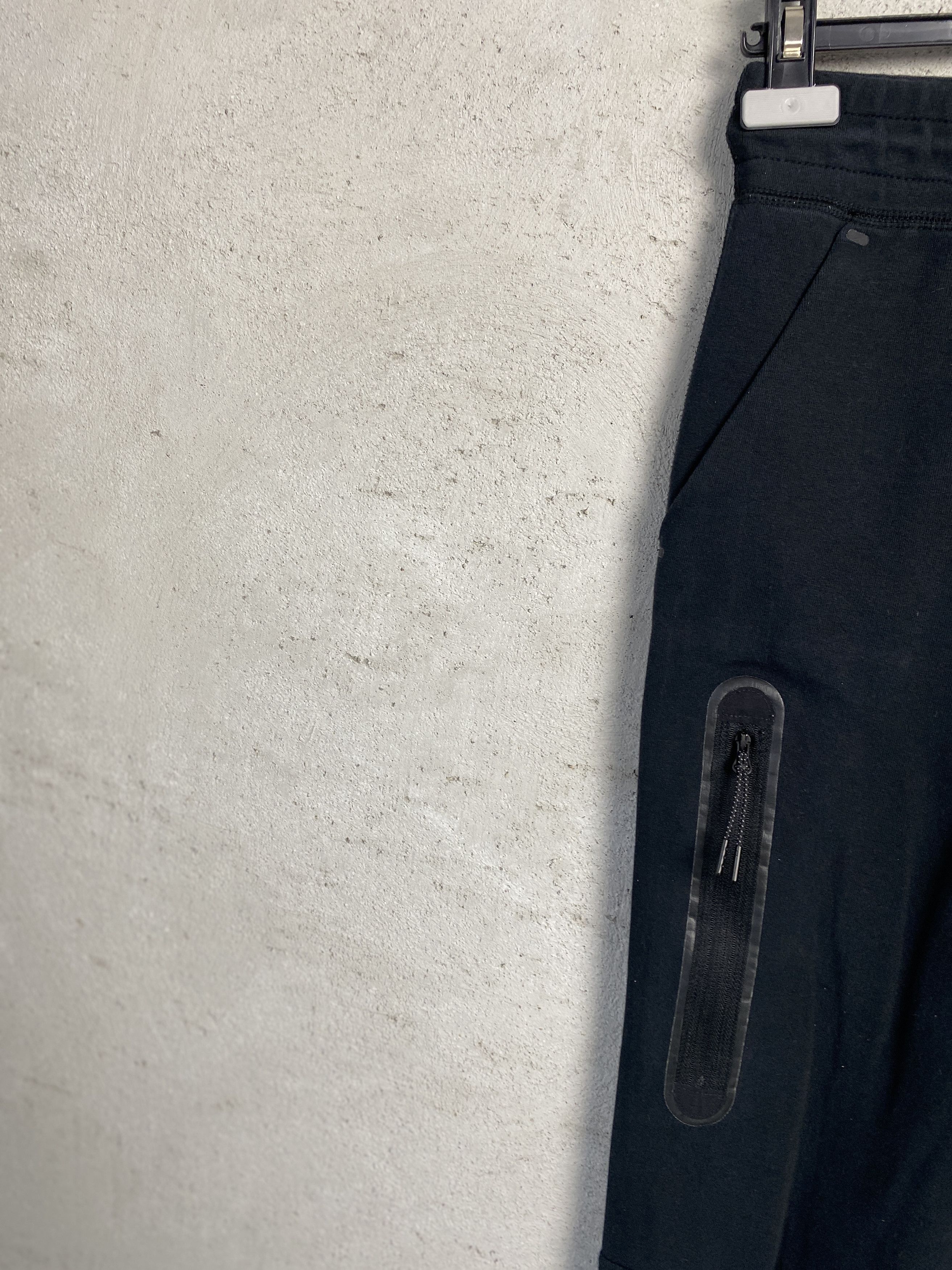 Nike Nike tech fleece sweatpants joggers drill drip trap Size US 26 / EU 42 - 3 Thumbnail