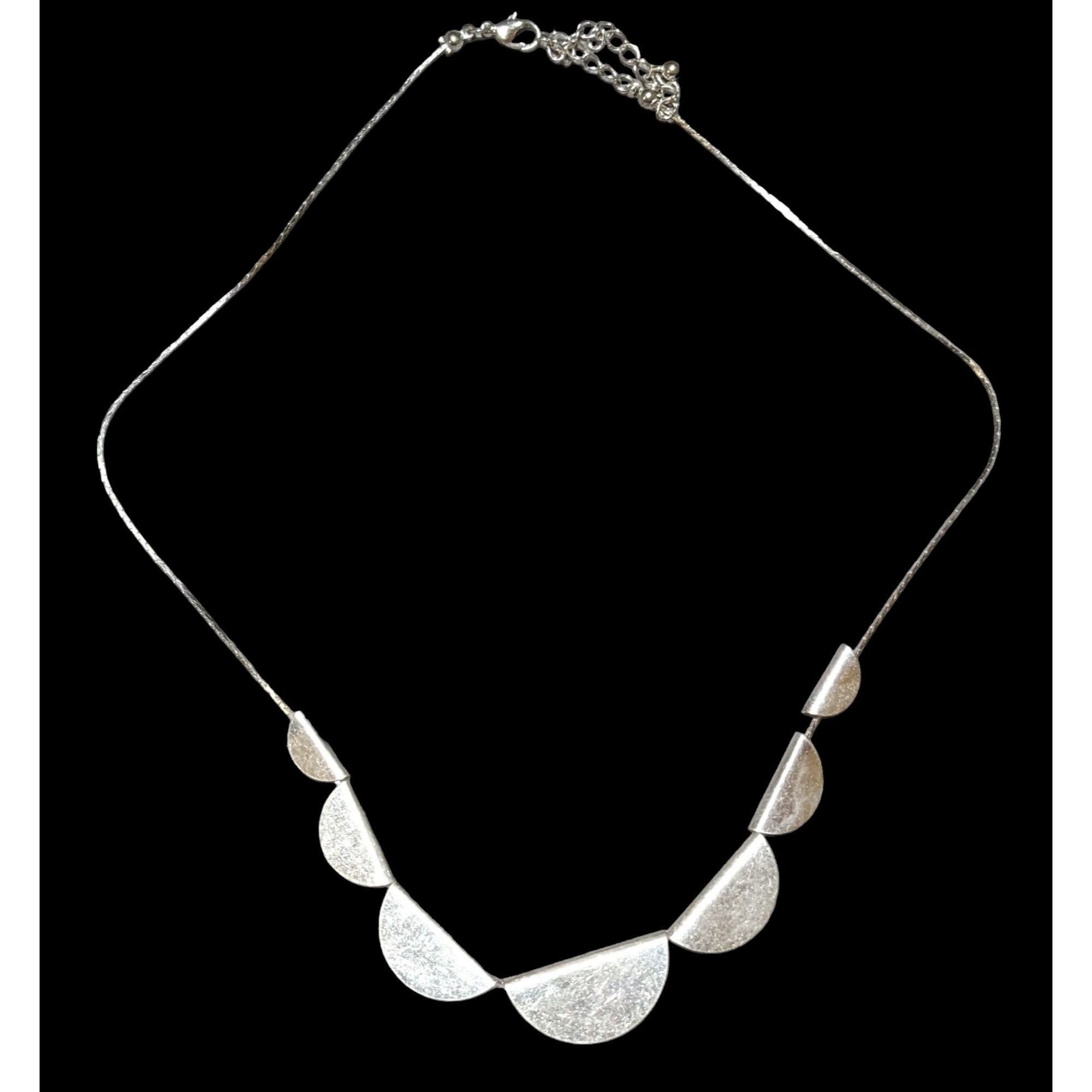 Other Geometric Half Circle Silver Charm Necklace Size ONE SIZE - 1 Thumbnail