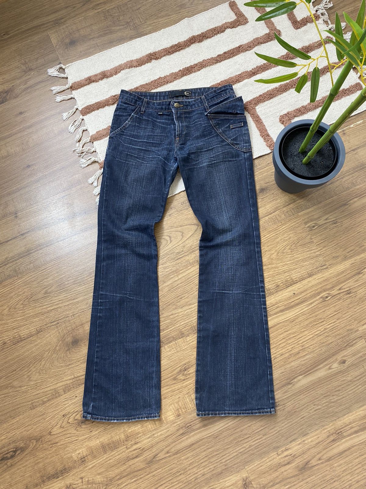 Roberto Cavalli WASHED ROBERTO CAVALLI DEMIN PANTS Size 28" / US 6 / IT 42 - 1 Thumbnail