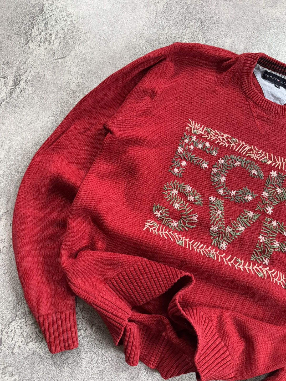 Tommy Hilfiger × Vintage Tommy Hilfiger M FCK SVF red sweater jumper sweatshirt 00s Size US M / EU 48-50 / 2 - 3 Thumbnail