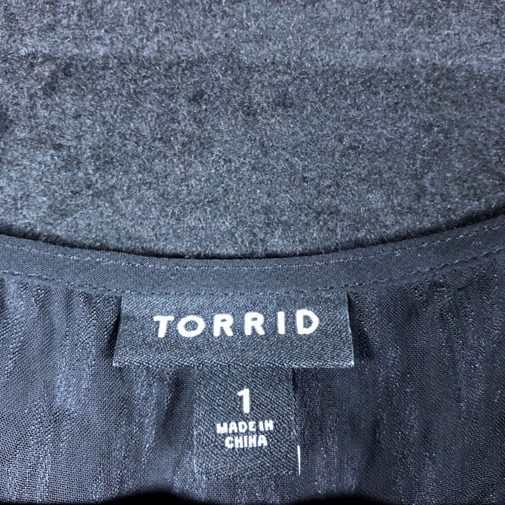 Torrid Torrid Blouse Black Lined Sleeveless V-Neck Key Hole Textured 1X Tank Casual Workwear Womens Size XL / US 12-14 / IT 48-50 - 6 Thumbnail