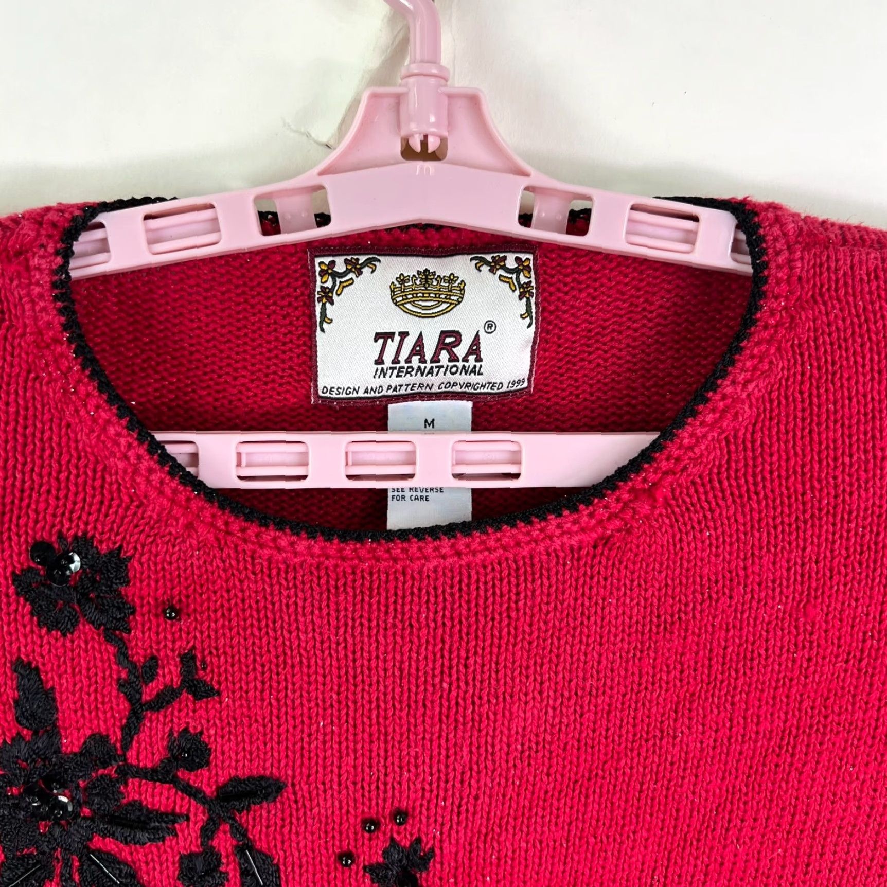Vintage VINTAGE Tiara Holiday Floral Embroidered Sweater Womens M Red Pullover Casual Oversized Santa 90s Size M / US 6-8 / IT 42-44 - 3 Thumbnail