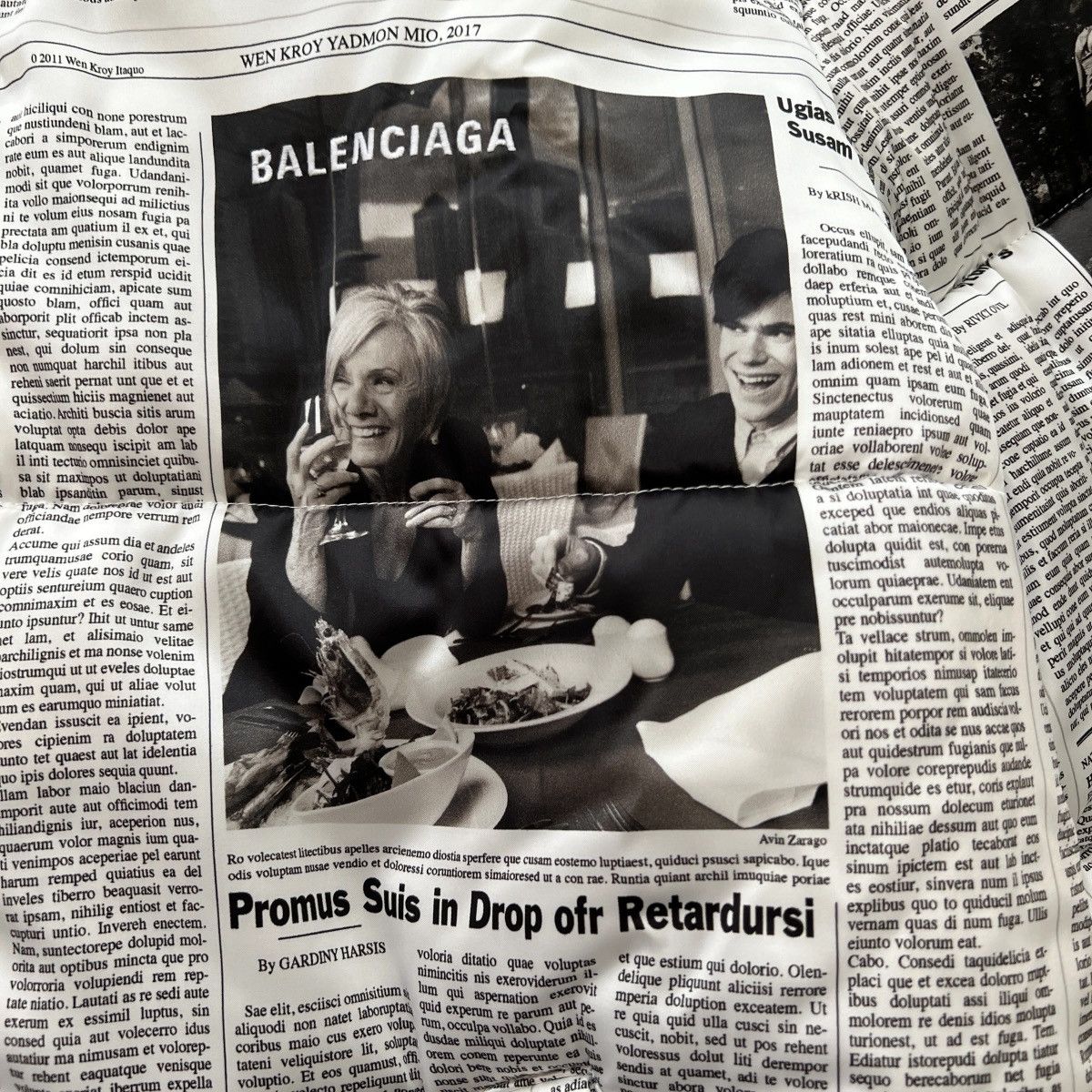 Balenciaga BALENCIAGA Newspaper Puffer Jacket Size US L / EU 52-54 / 3 - 5 Thumbnail