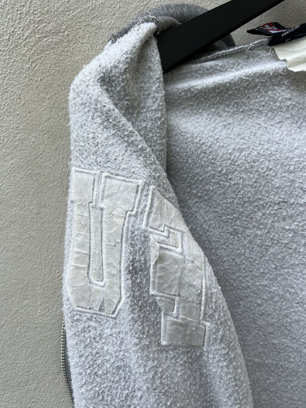 FUCT Vintage 90s FUCT Spell Out Grey Hoodie Sweater Size US L / EU 52-54 / 3 - 23 Thumbnail