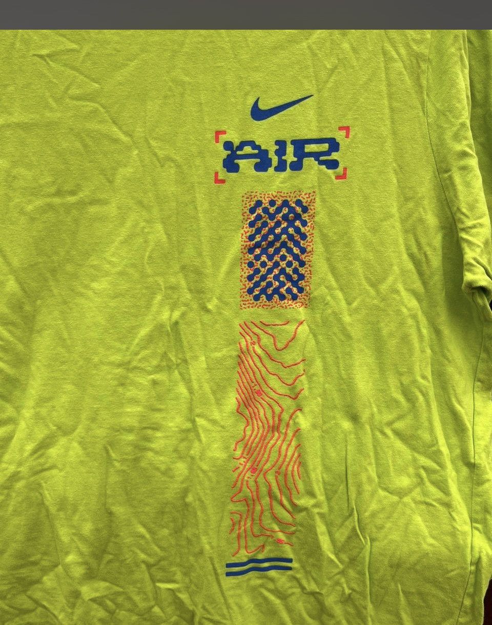 Nike Nike Men’s Short-Sleeve AIR Graphic Tee - Neon Yellow Size US L / EU 52-54 / 3 - 3 Thumbnail