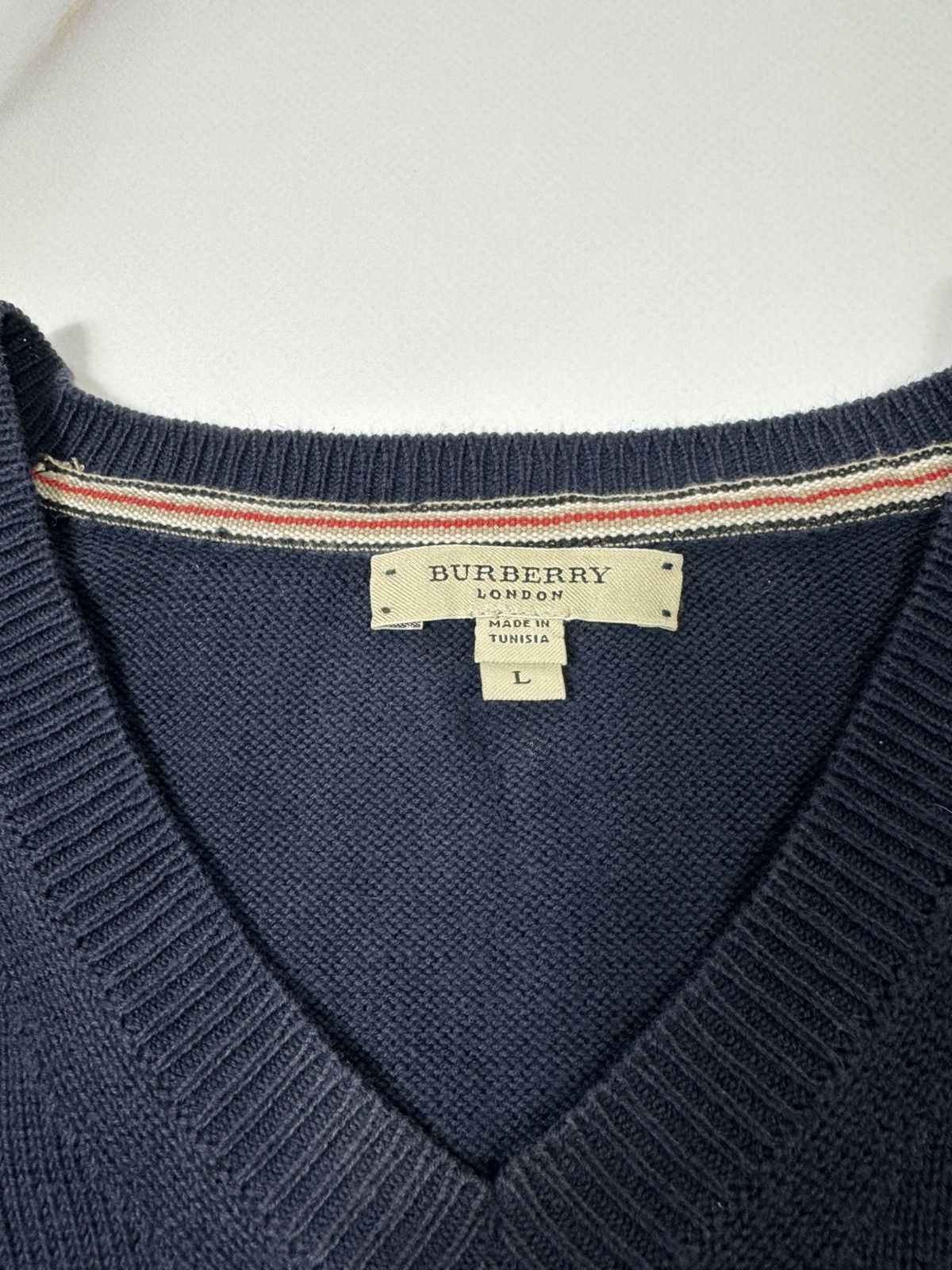 Burberry Vintage Burberry V-neck Dark Blue Sweater Size US L / EU 52-54 / 3 - 5 Thumbnail