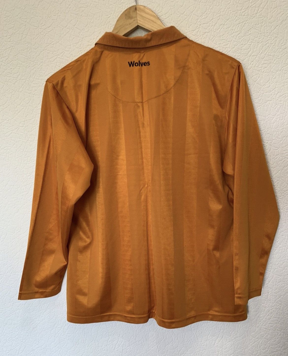 Vintage WOLVERHAMPTON BURRDA WOMENS LONGSLEEVE SOCCER JERSEY 2012 Size US M / EU 48-50 / 2 - 4 Thumbnail