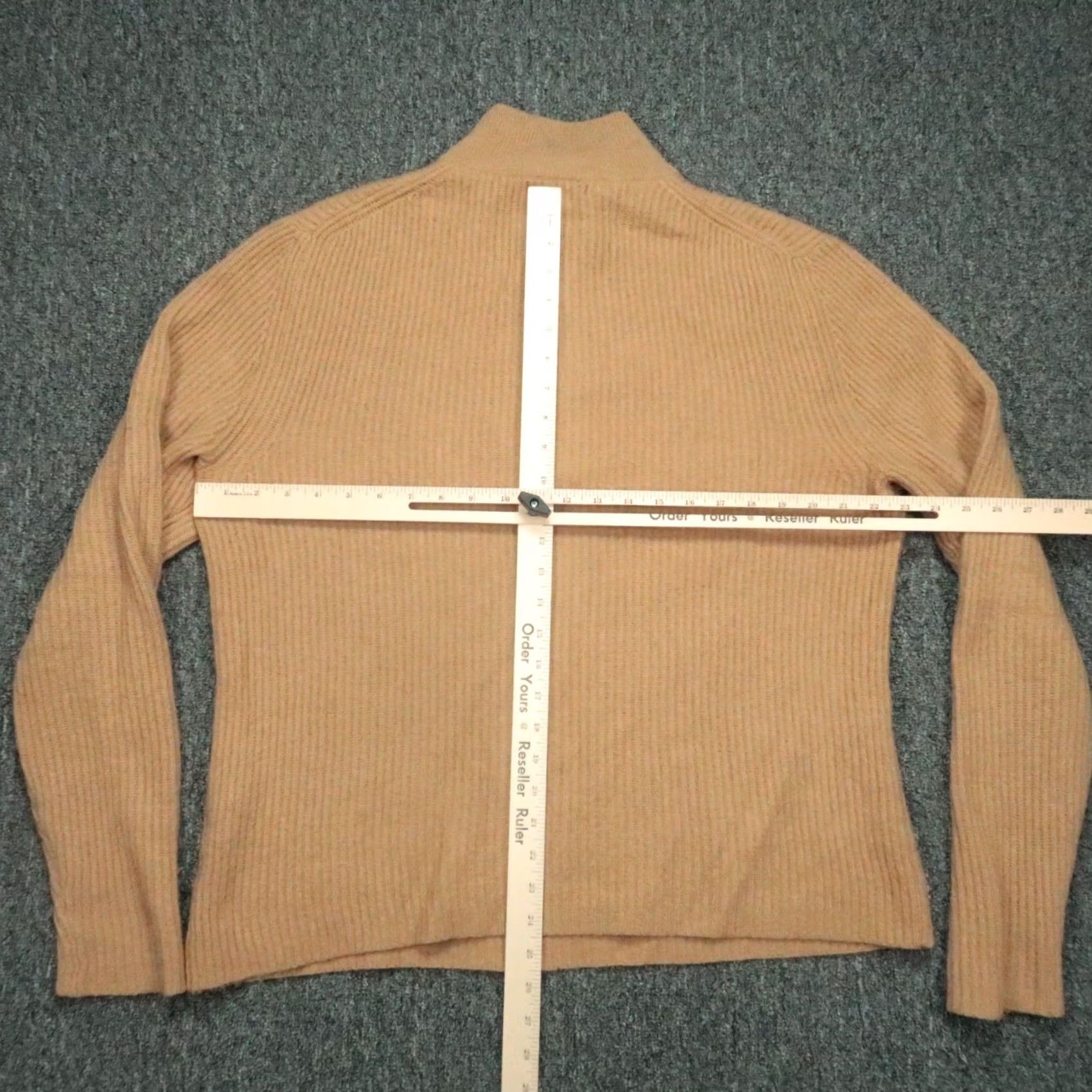 Banana Republic VINTAGE Banana Republic Sweater Men Large Brown Half Zip Pullover Ribbed Wool Camel Hair Crew Neck Slim Knit Pullover Winter Fall Spring Casual Mens Size US L / EU 52-54 / 3 - 4 Thumbnail
