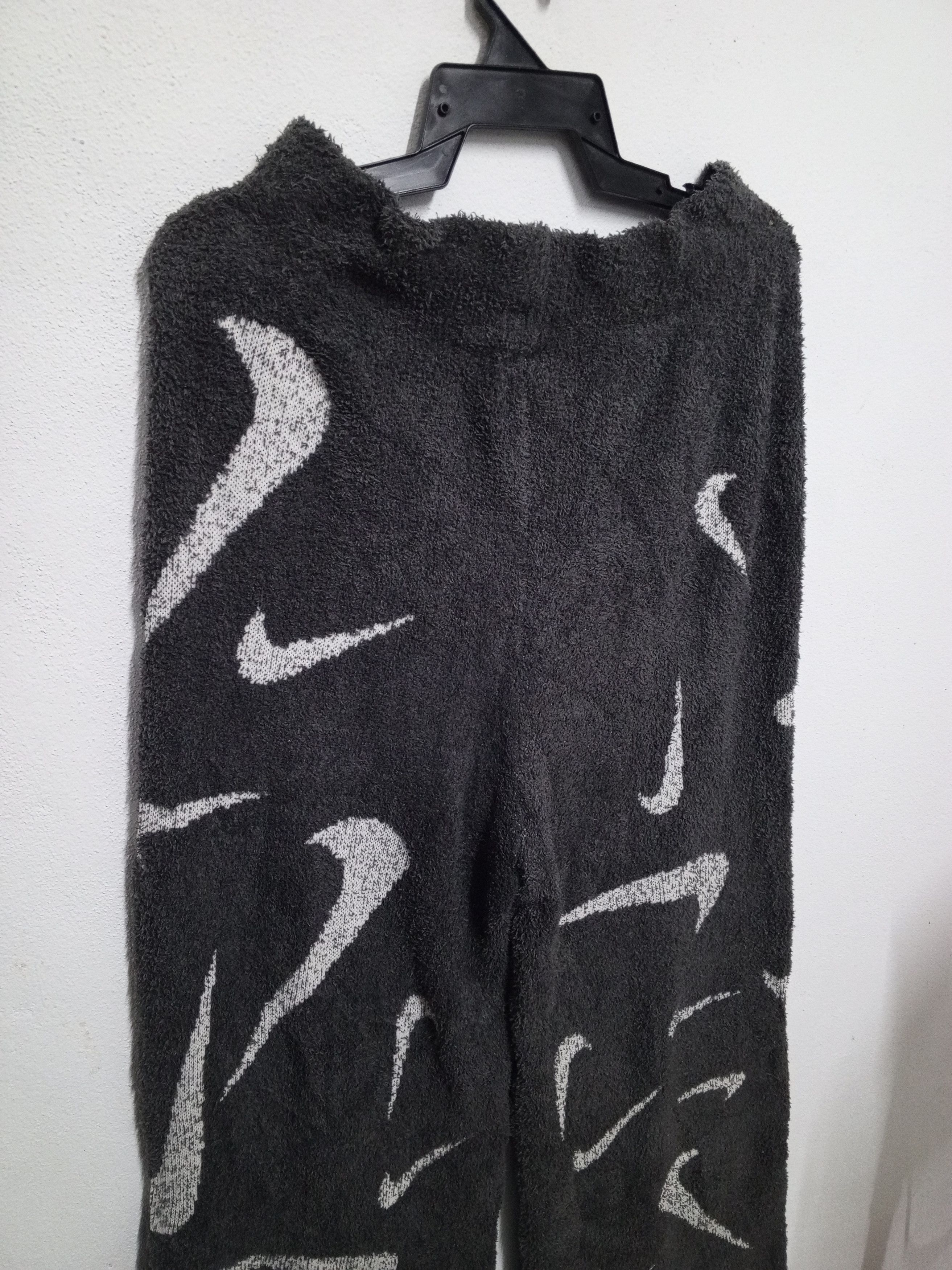 Nike Nike buggy Phoenix Cozy Boucle Knit Pants Women's Ash Grey Size 40" / US 18 - 7 Thumbnail