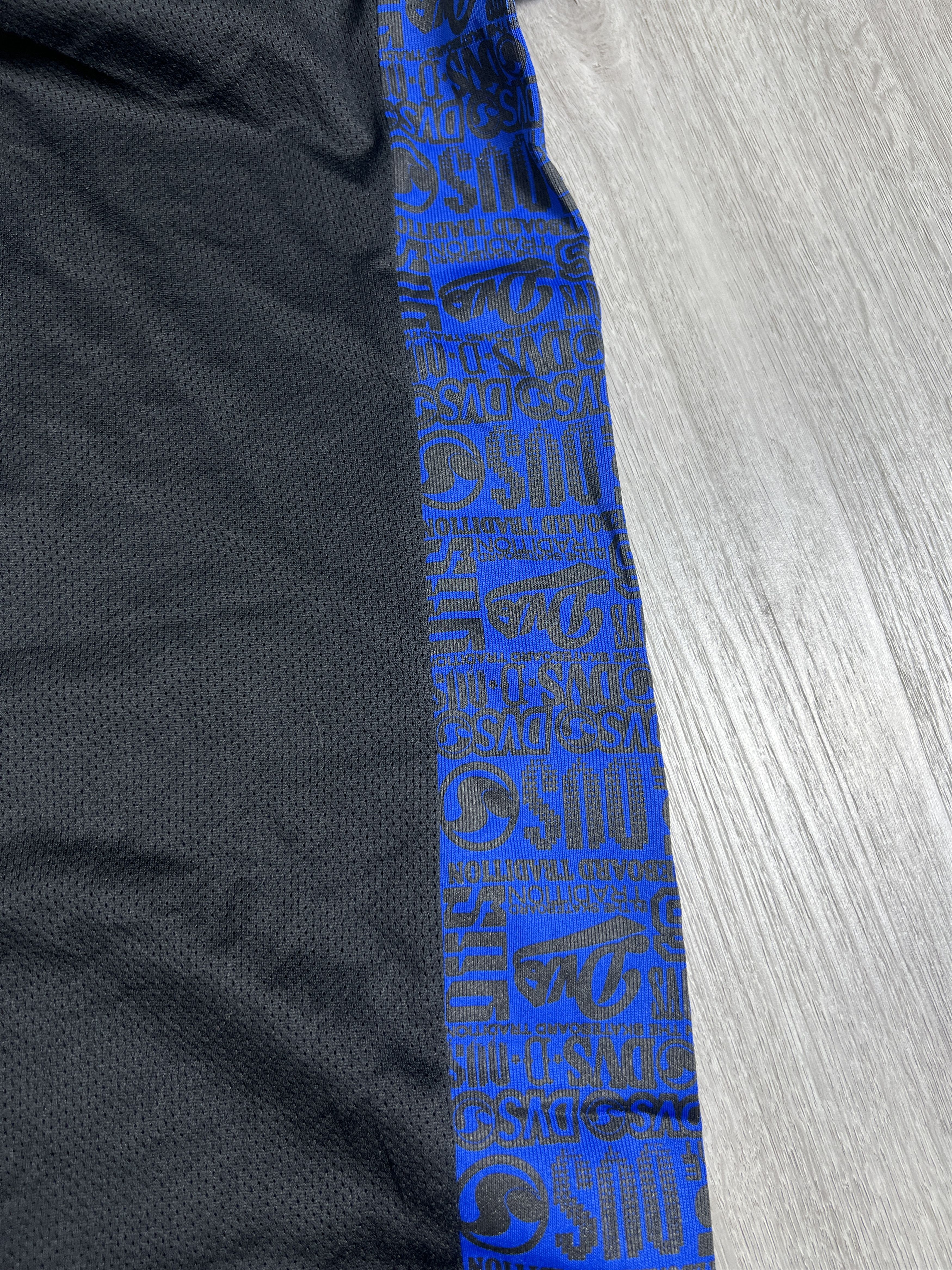 DVS Vintage DVS Embroidery Logo Y2K Jersey (L) GTME439 Size US L / EU 52-54 / 3 - 5 Thumbnail