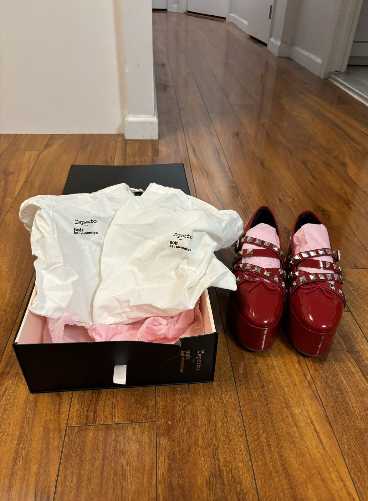 【極美品】noir kei ninomiya×repetto（36）厚底 極美品】noir kei ninomiya×repetto（36）厚底 - メルカリ