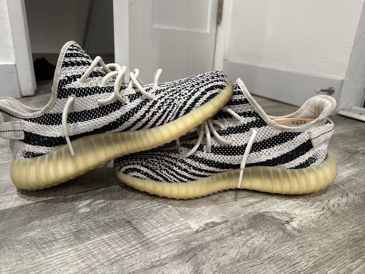 Yeezy Yeezy 350 Zebra Size US 13 / EU 46 - 5 Thumbnail