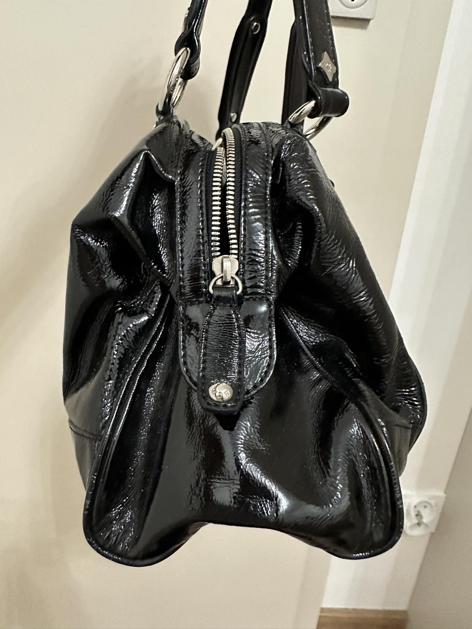 MCM MCM Spellout Logo Patent Leather Black Bag Size ONE SIZE - 10 Thumbnail