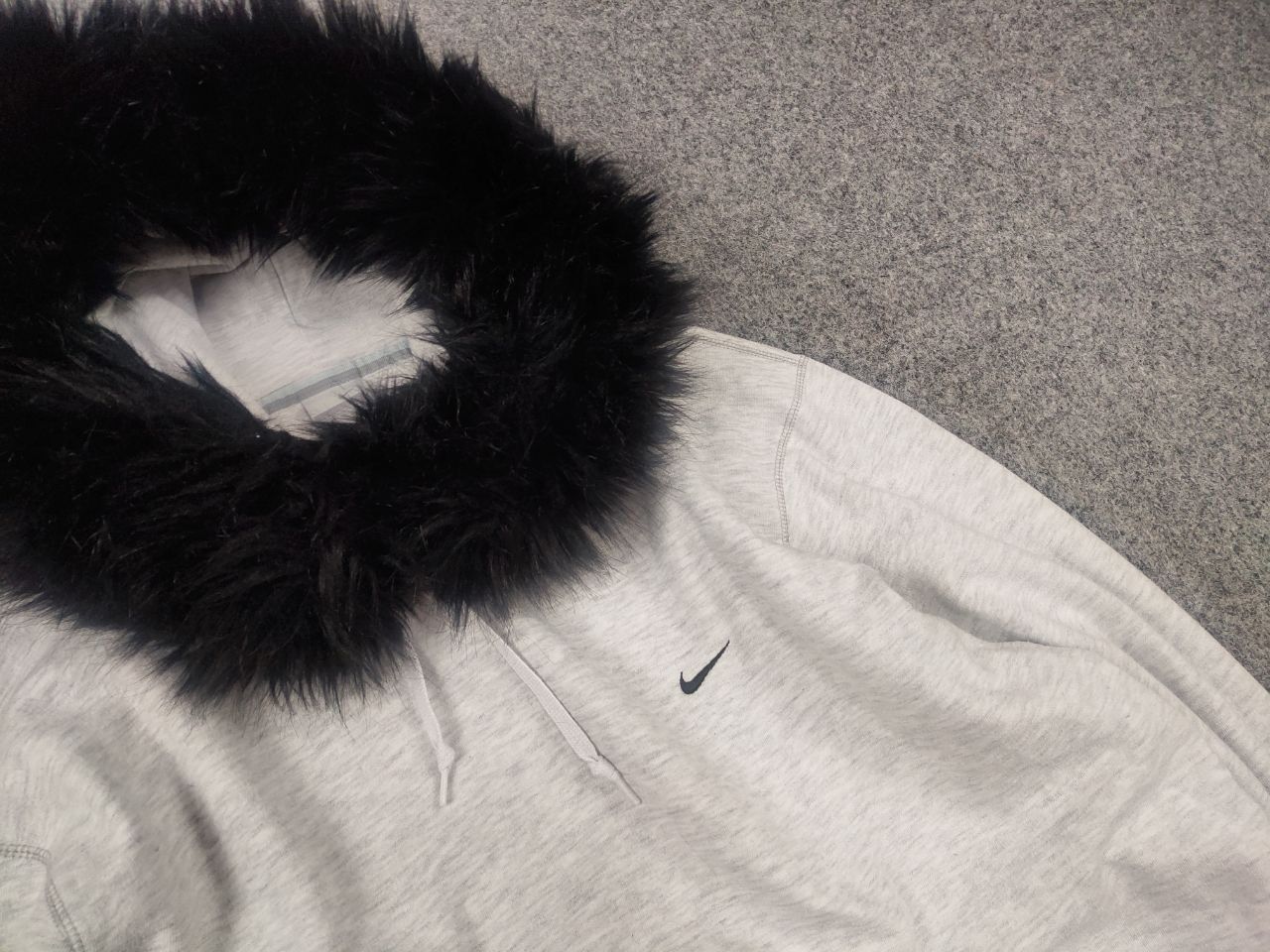 Nike Vintage Y2k Nike Oversized Fur Hoodie if six was nine style Size US XL / EU 56 / 4 - 4 Thumbnail