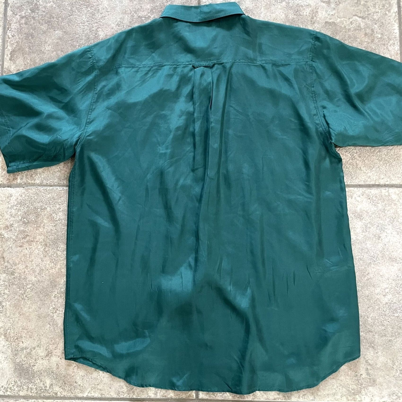 Vintage Expressions 100% silk green button-up mens L Shirt Men Green Silk Short Sleeve Button-Up Size US L / EU 52-54 / 3 - 5 Thumbnail