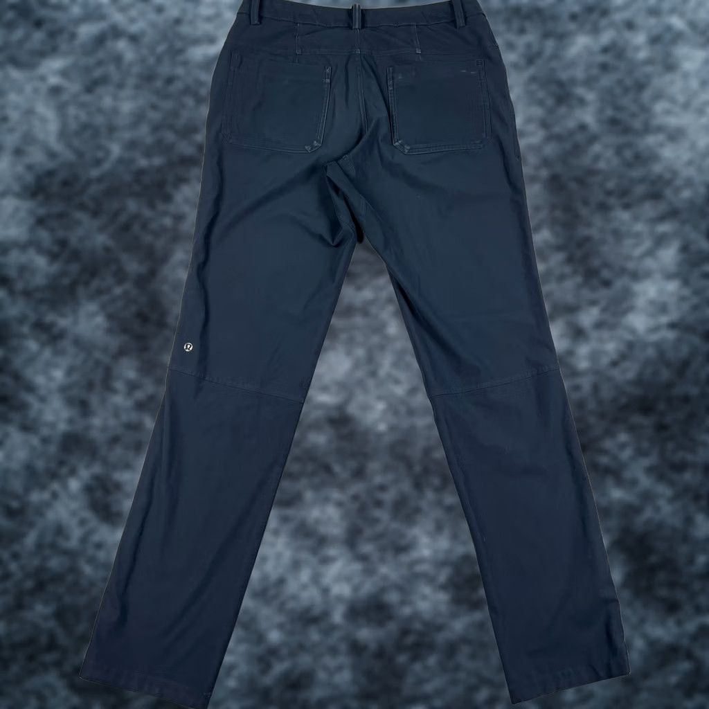 Lululemon Lululemon ABC Classic Fit Pants Stretch 32x32 Mens Blue Performance Tech Chino Size US 32 / EU 48 - 1 Thumbnail